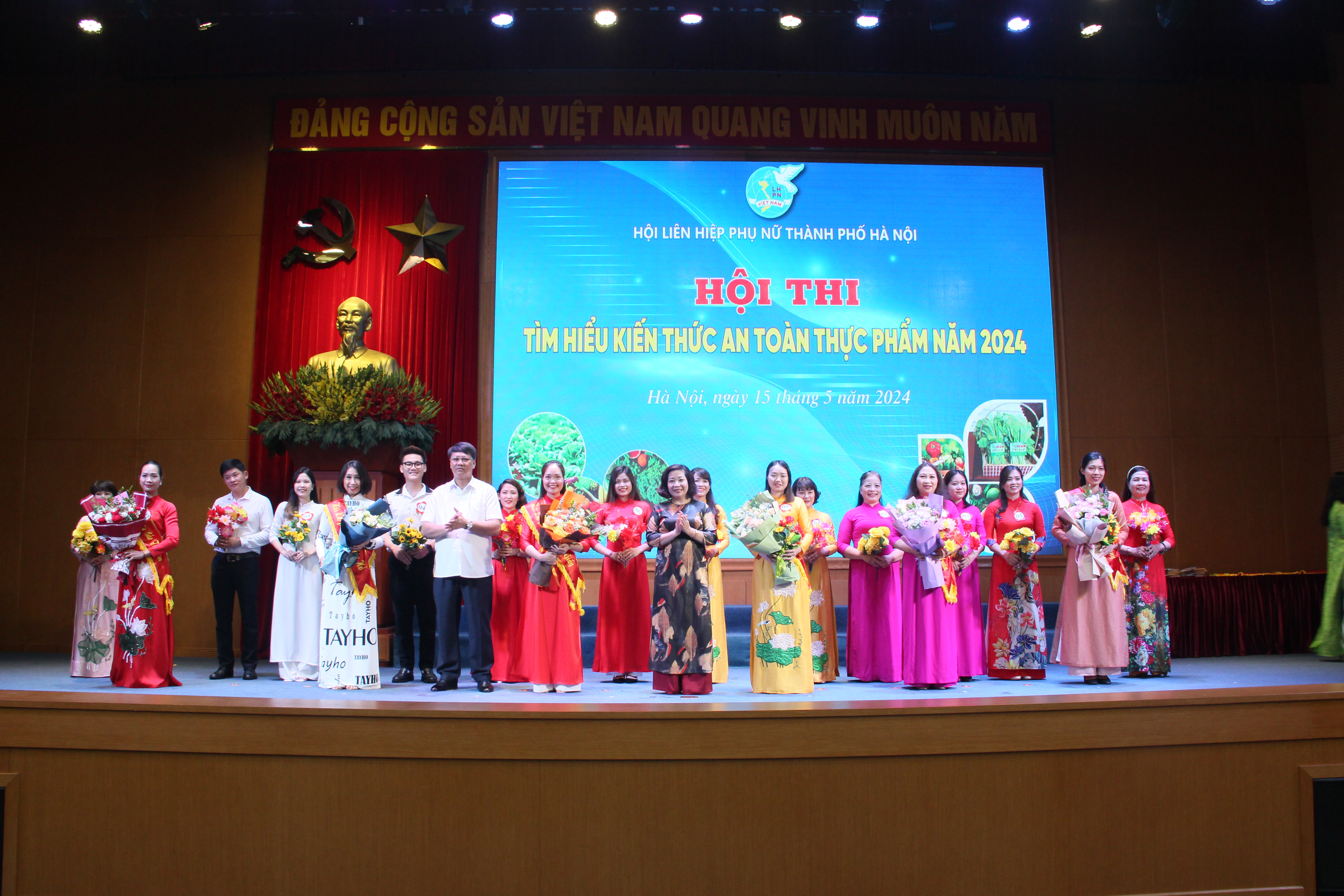 Hội LHPN TP Hà Nội: Sôi nổi hoạt động truyền thông kiến thức an toàn thực phẩm - ảnh 3
