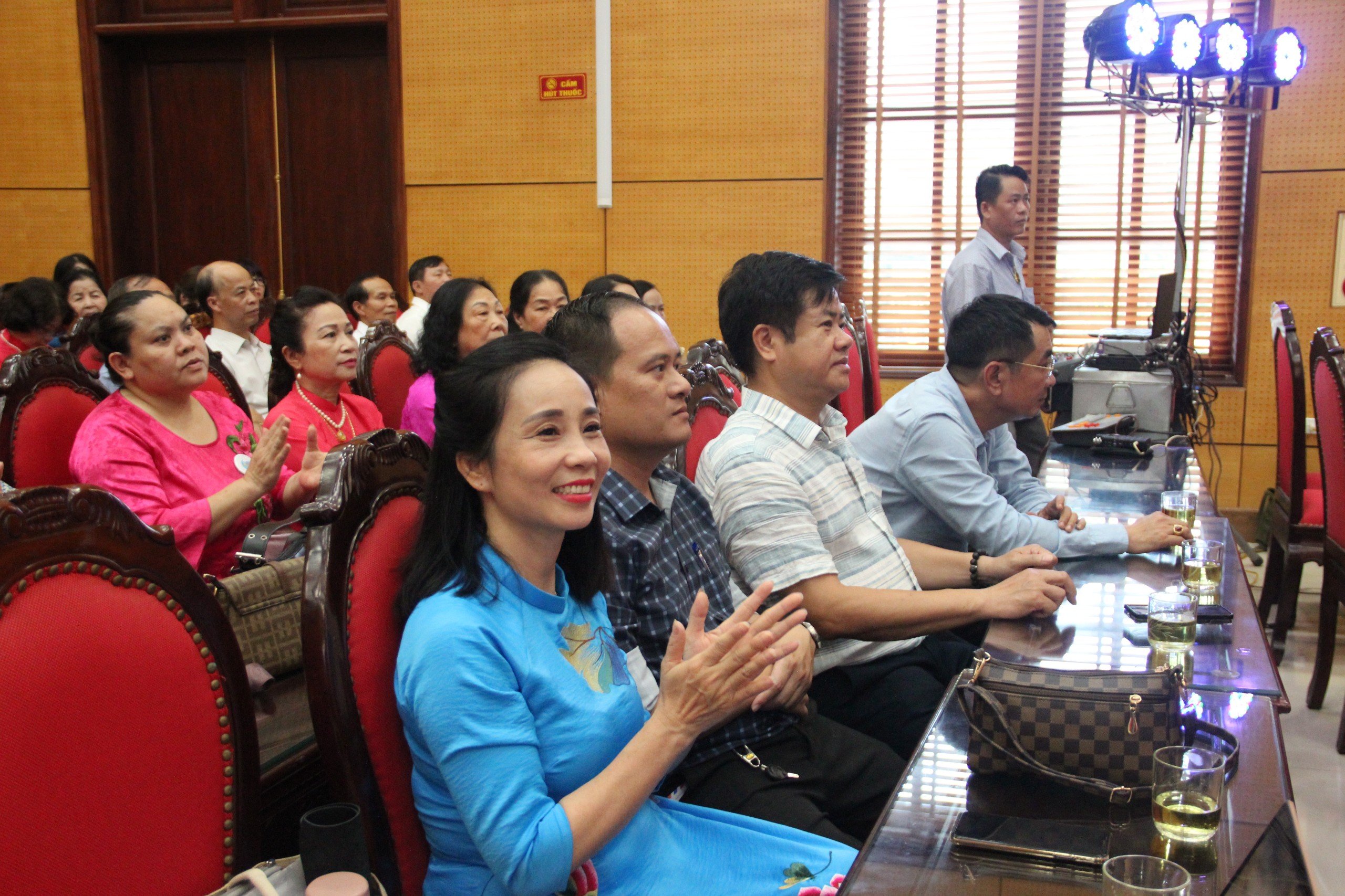 Hội LHPN quận Tây Hồ: Nhiều đổi mới, sáng tạo trong phong trào, thực hiện nhiệm vụ công tác Hội - ảnh 11