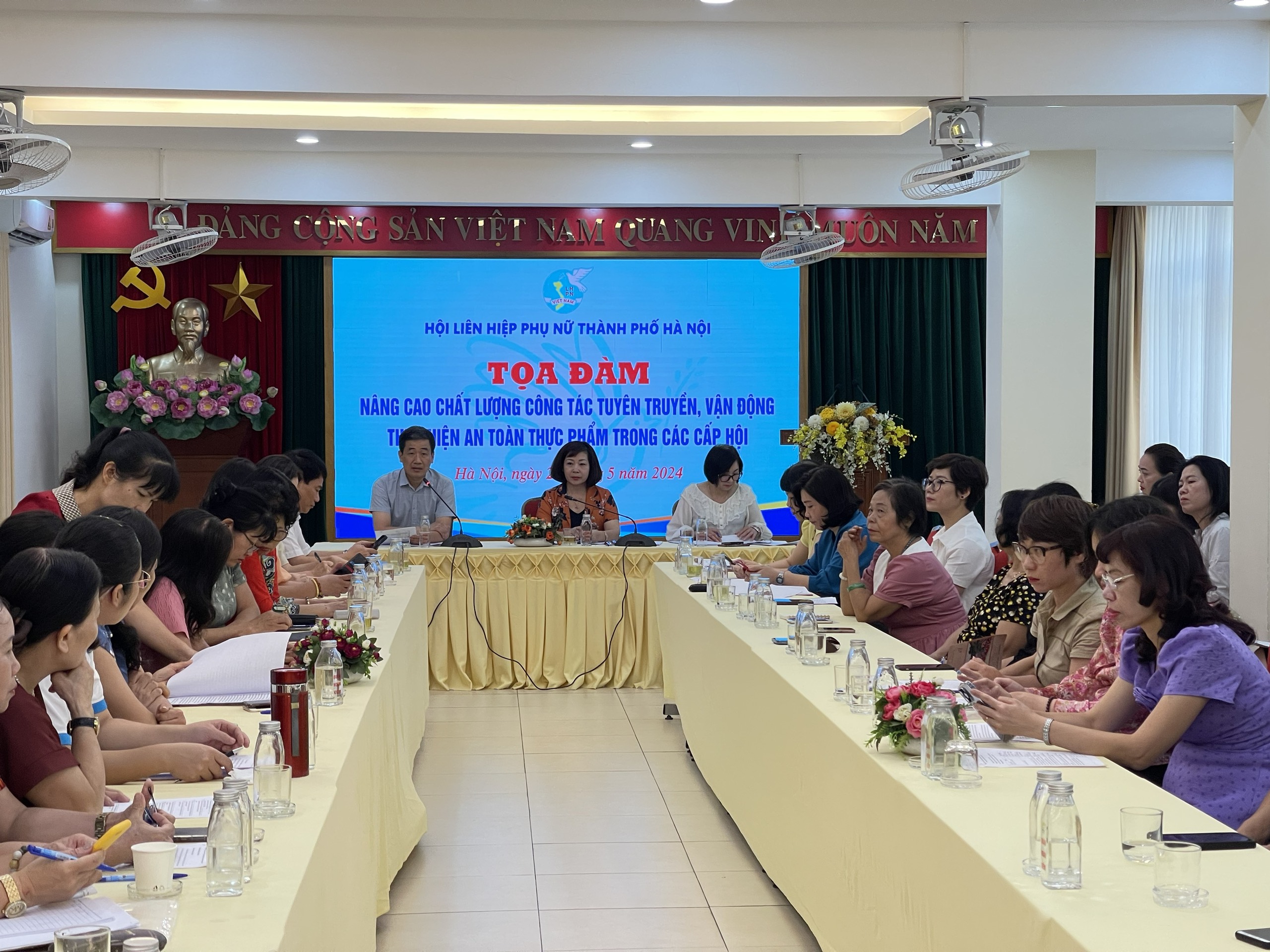 Hội LHPN Hà Nội: Chung tay hành động, đẩy mạnh thực hiện an toàn thực phẩm trong các cấp Hội - ảnh 1