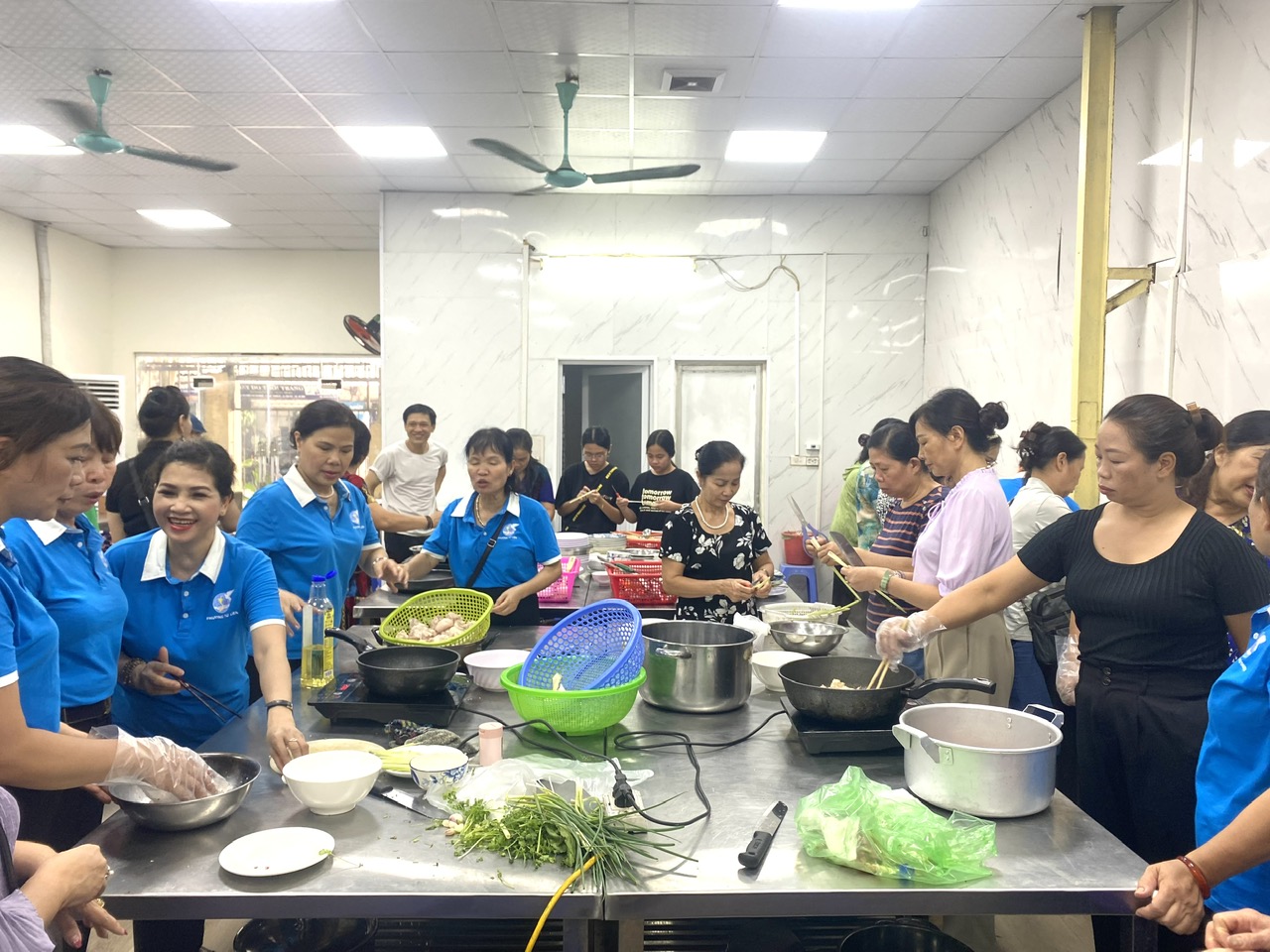 Hội LHPN Quận Tây Hồ: Tổ chức khóa đào tạo nghề cho hội viên phụ nữ - ảnh 1