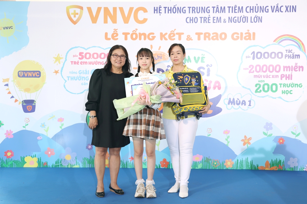 Cùng trẻ em gửi đi thông điệp về tiêm chủng vắc-xin để bảo vệ sức khỏe - ảnh 2