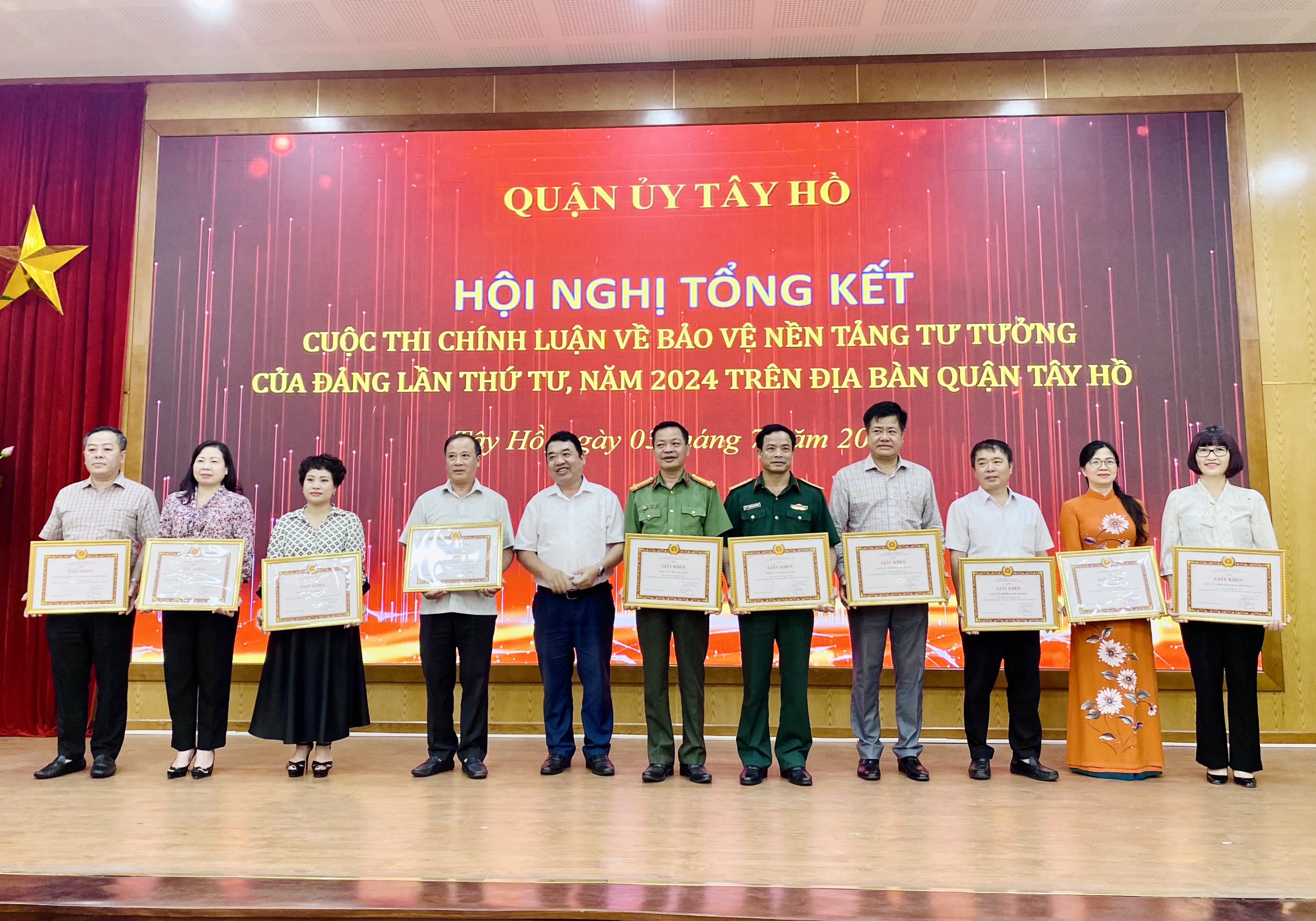 Quận Tây Hồ: Gần 800 tác phẩm tham dự cuộc thi chính luận bảo vệ nền tảng tư tưởng của Đảng - ảnh 5