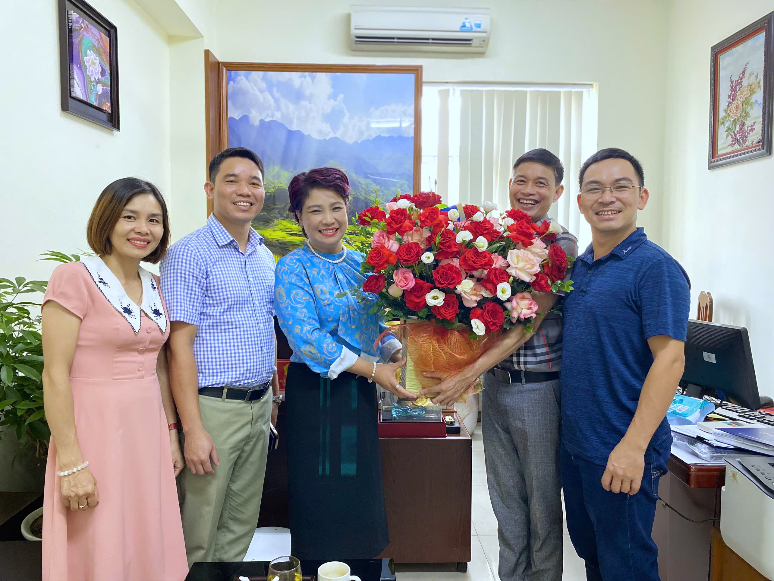Chúc mừng 79 năm ngày truyền thống lực lượng Công an Nhân dân - ảnh 3