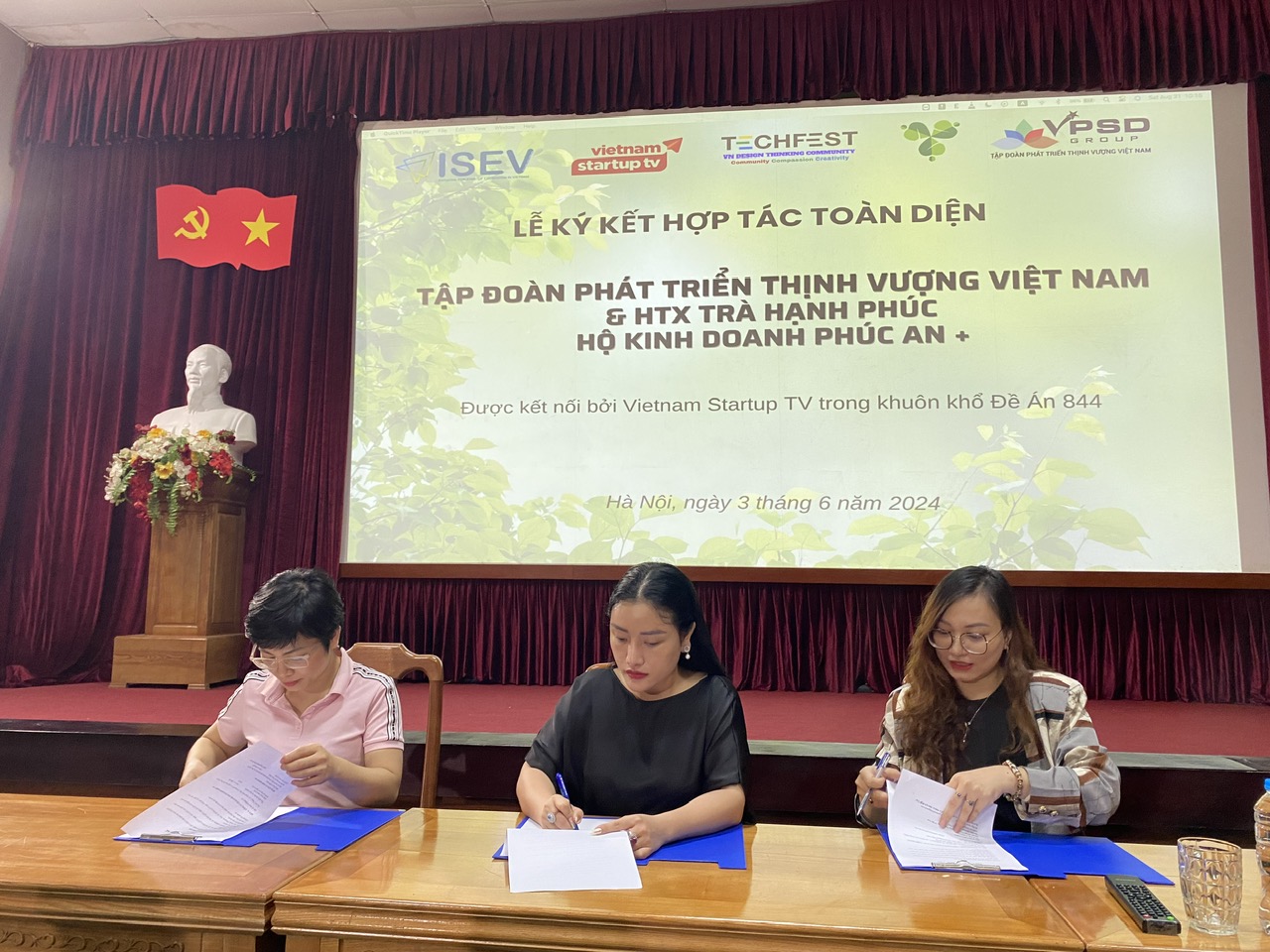 Con dâu “xuôi”, lên núi “ngược”, khởi nghiệp với táo mèo - ảnh 3