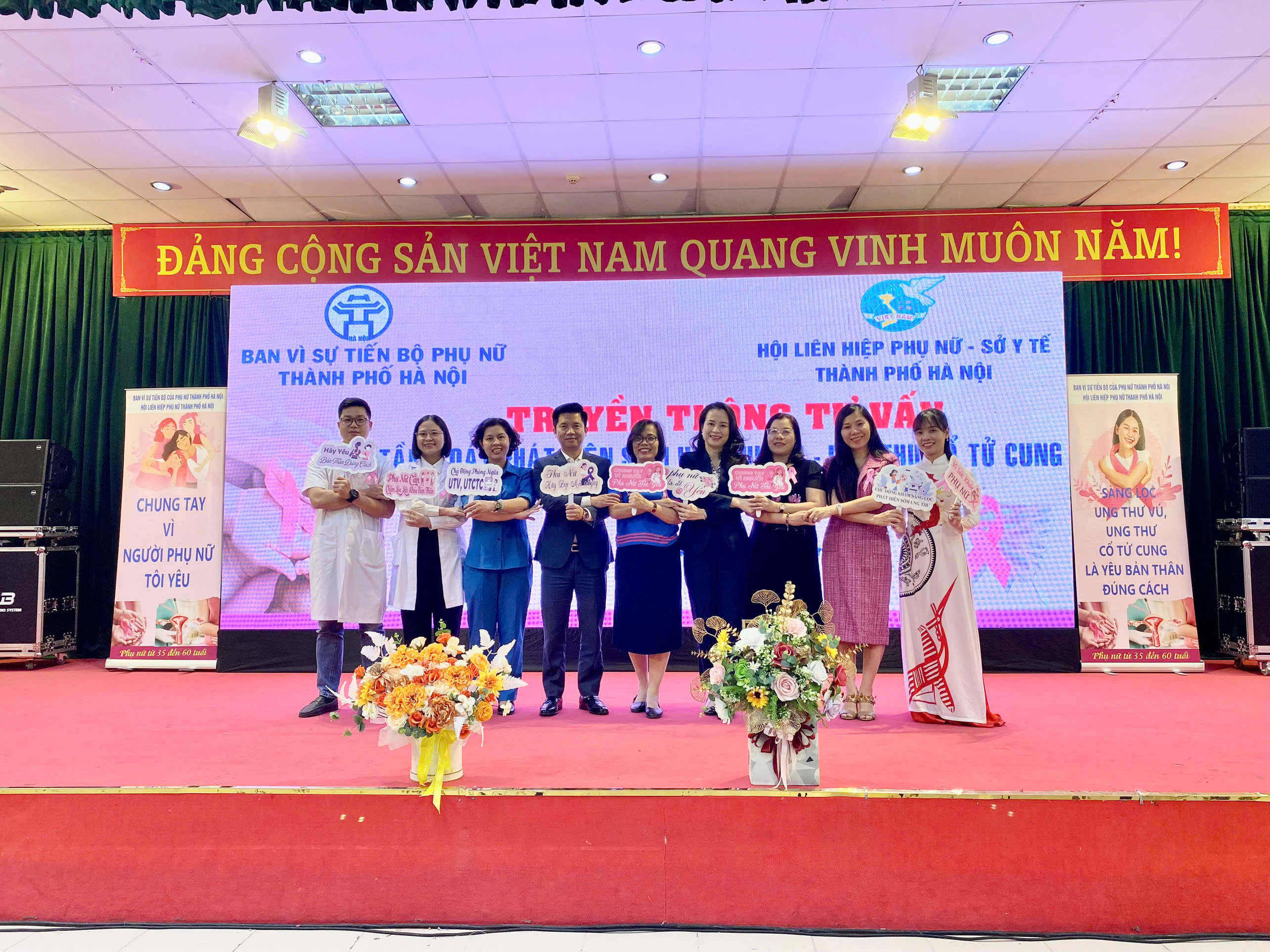 Truyền thông, khám tầm soát ung thư cho đoàn viên công đoàn Giáo dục Hà Nội - ảnh 2