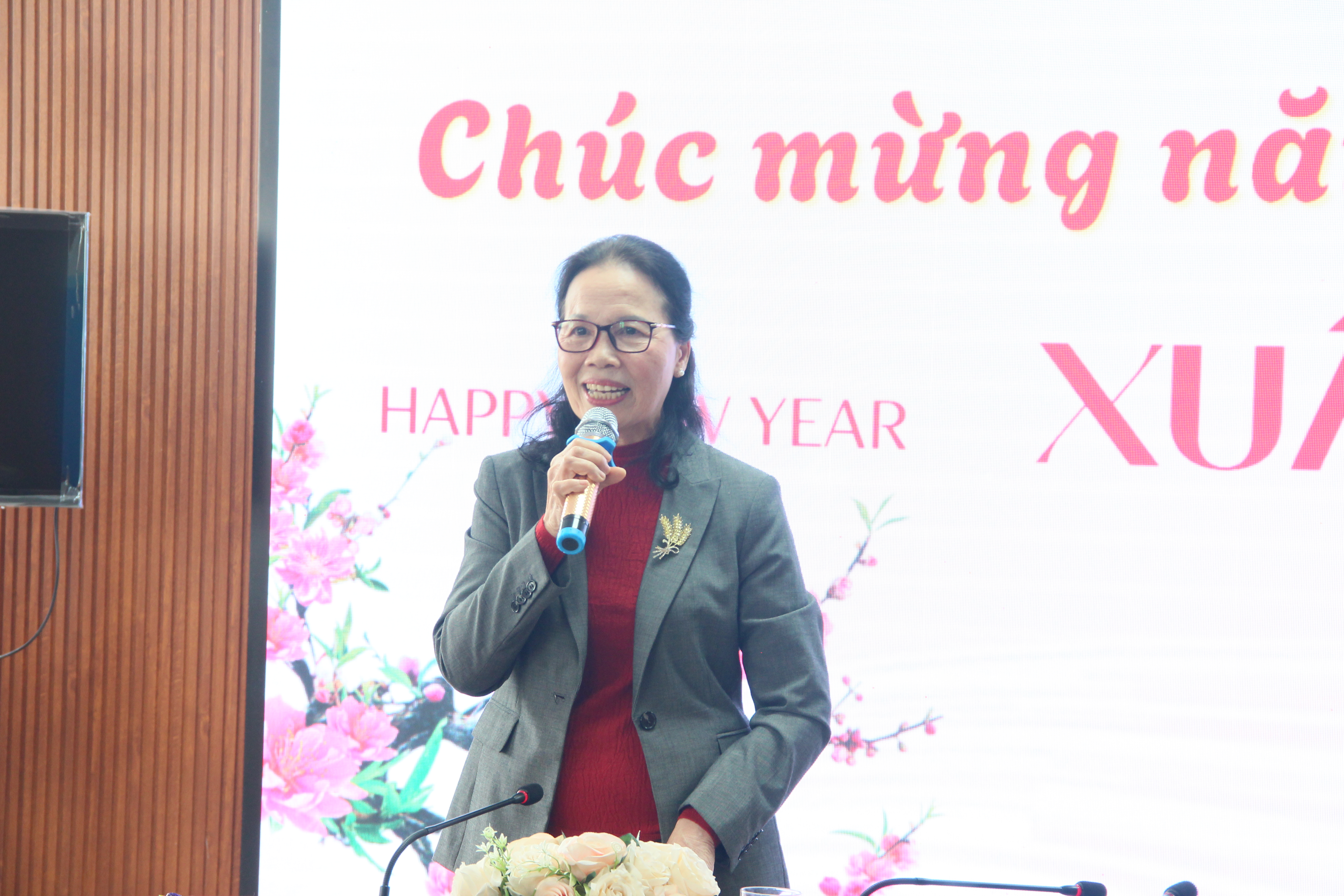Hội LHPN Hà Nội: Gặp mặt, tri ân, chúc Tết cán bộ hưu trí - ảnh 4