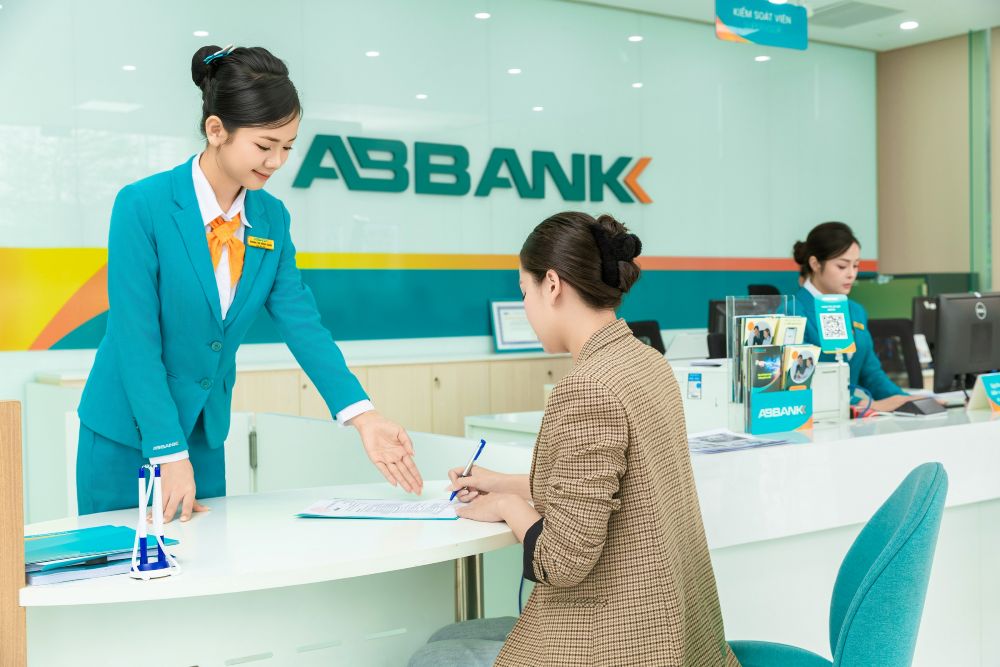 ABBANK tăng 128% lợi nhuận trước thuế trong quý 1/2025 so với cùng kỳ - ảnh 1