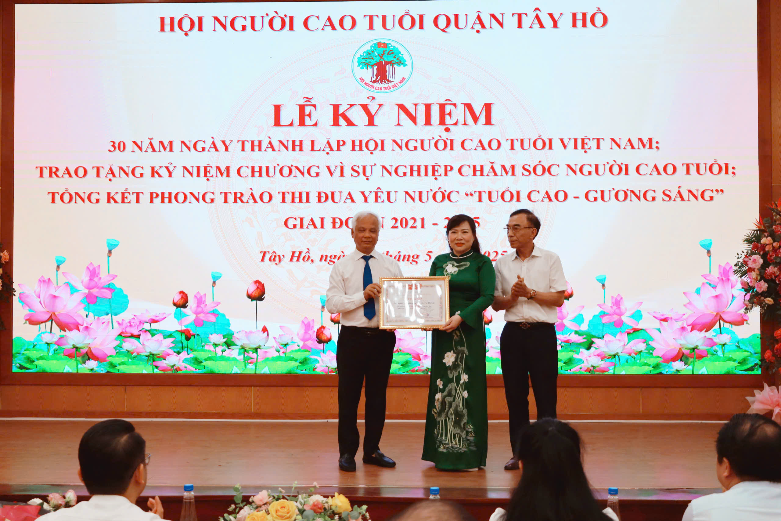 Người cao tuổi quận Tây Hồ: Sáng mãi tinh thần “Tuổi cao - Gương sáng“ - ảnh 2
