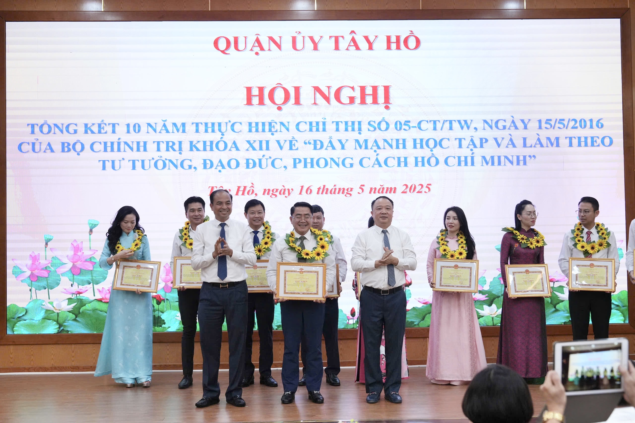 Quận Tây Hồ: Lan tỏa sâu rộng việc học tập và làm theo tư tưởng, đạo đức, phong cách Hồ Chí Minh - ảnh 4