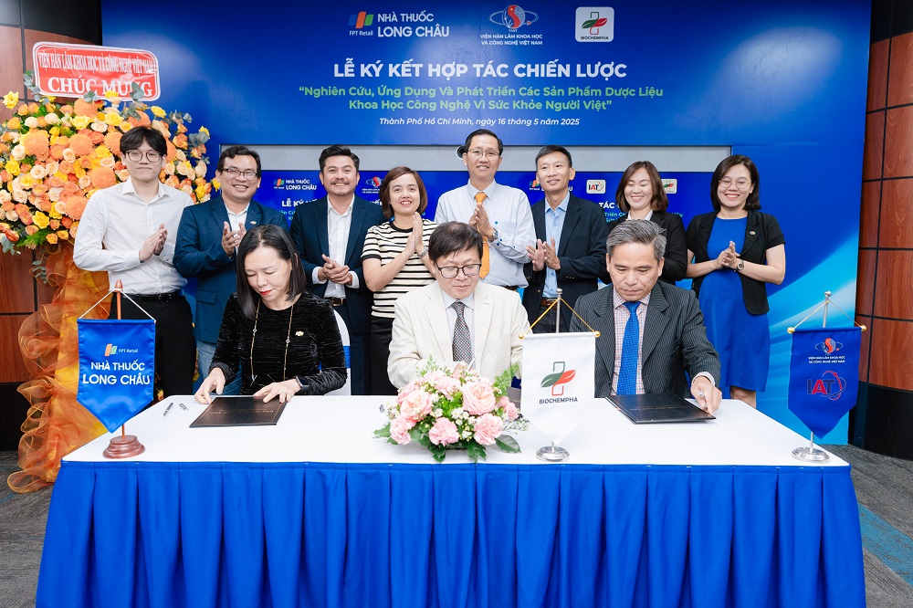 Thúc đẩy ứng dụng công nghệ vào dược liệu: Gắn kết nghiên cứu và thực tiễn vì sức khỏe cộng đồng - ảnh 1