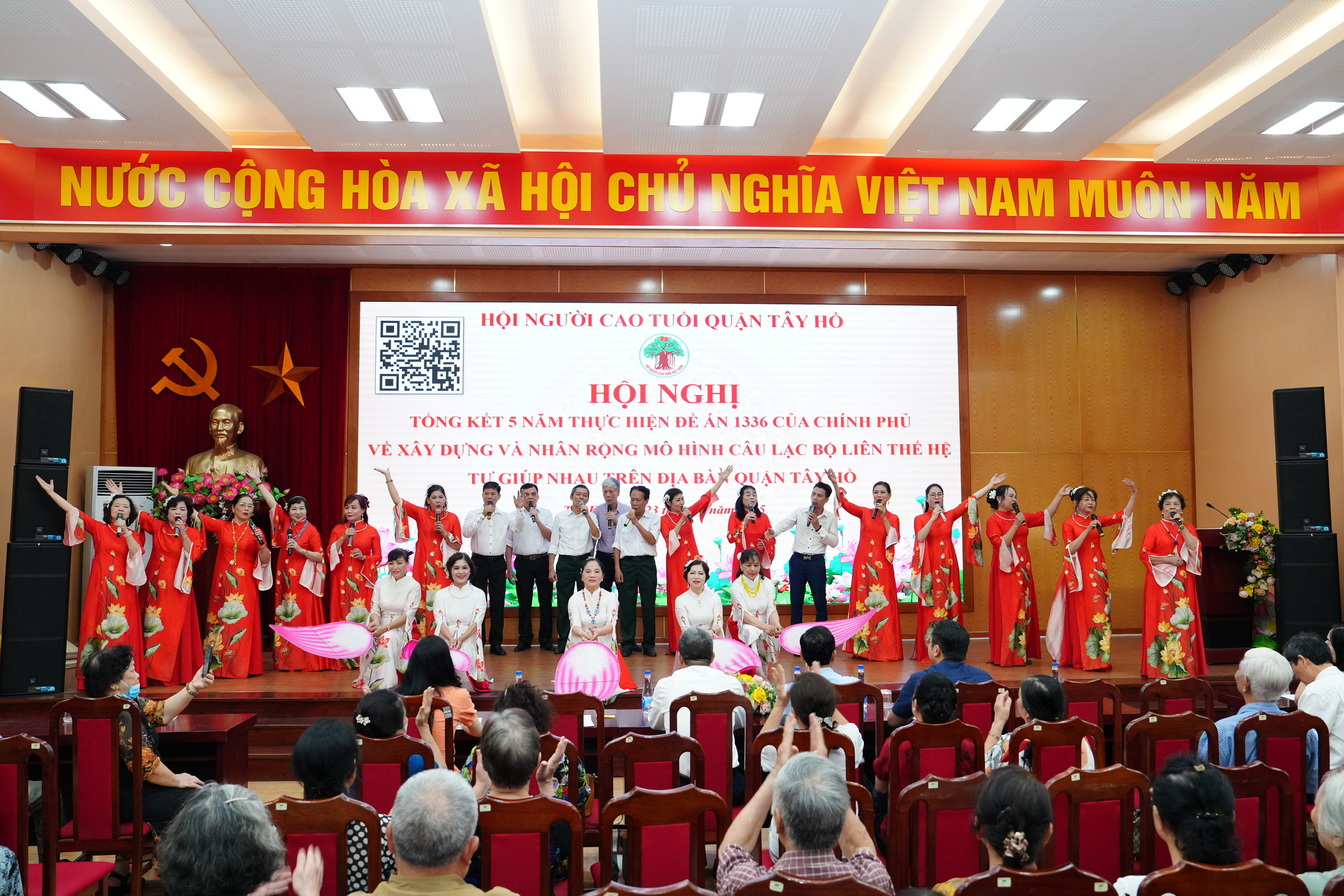Mô hình CLB Liên thế hệ Tự giúp nhau: Thành quả bền vững từ sự gắn kết cộng đồng tại quận Tây Hồ - ảnh 1
