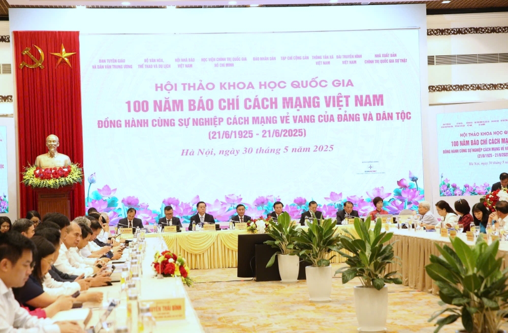 100 năm Báo chí cách mạng Việt Nam: Báo chí đồng hành cùng sự nghiệp cách mạng vẻ vang của Đảng và dân tộc - ảnh 2