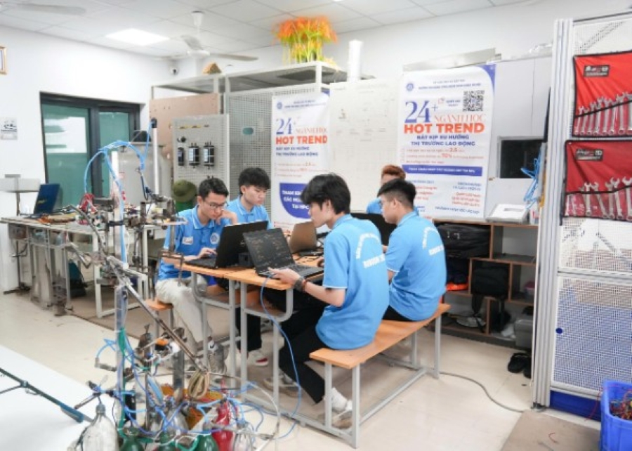Robocon 2025: Sinh viên khối kỹ thuật tự tin bước vào sân chơi trí tuệ - ảnh 2