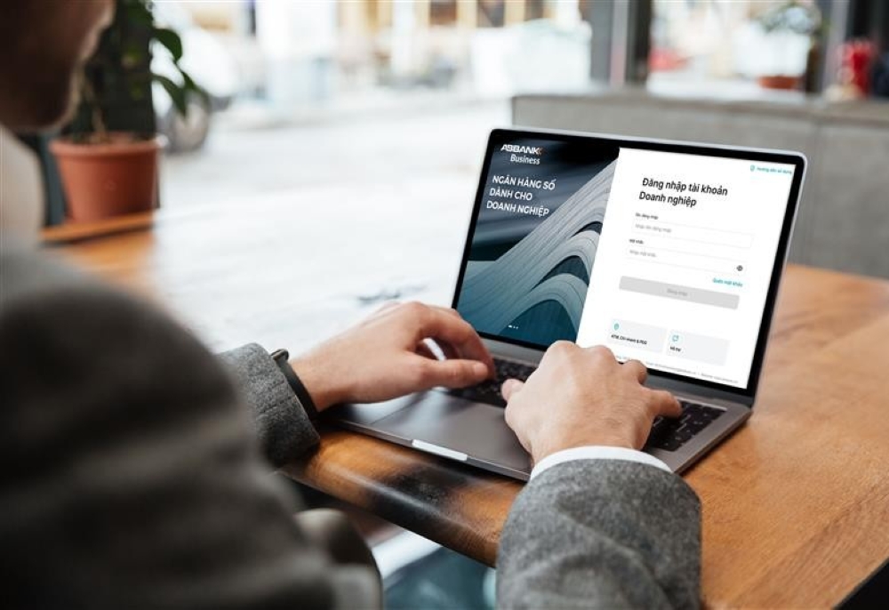 ABBANK triển khai loạt ưu đãi cho doanh nghiệp vừa và nhỏ khi sử dụng ngân hàng số - ảnh 1