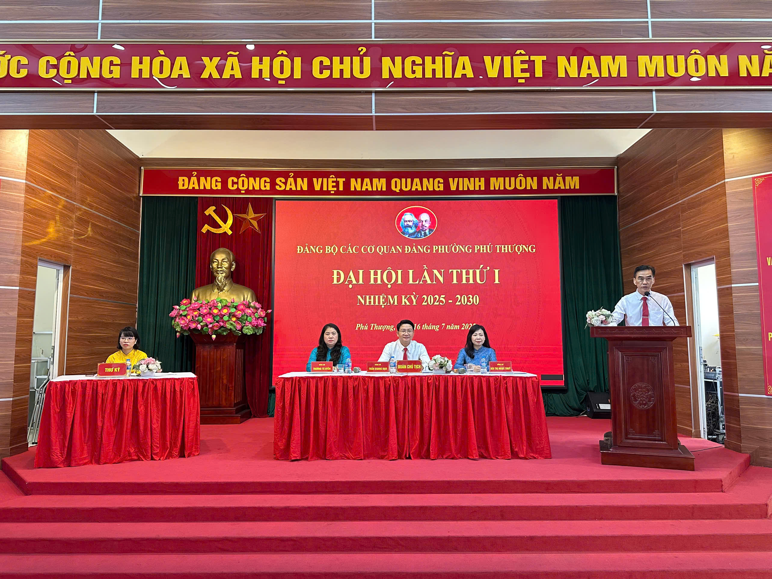 Đại hội Đảng bộ các cơ quan Đảng Phú Thượng: Vững bước để phát triển toàn diện - ảnh 3