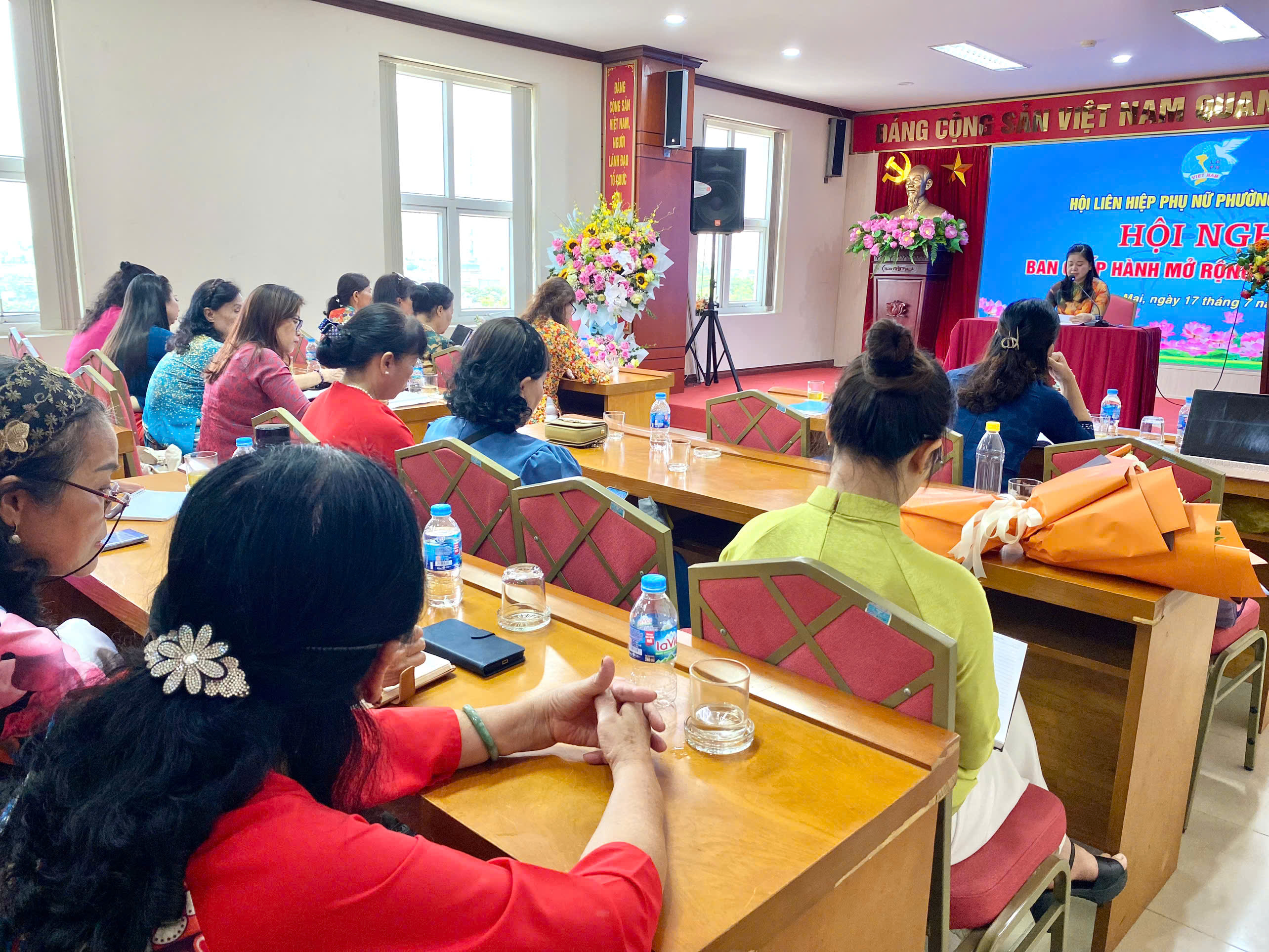 Hội LHPN phường Hoàng Mai họp Ban chấp hành mở rộng, chung tay xây dựng đô thị văn minh, hiện đại - ảnh 6