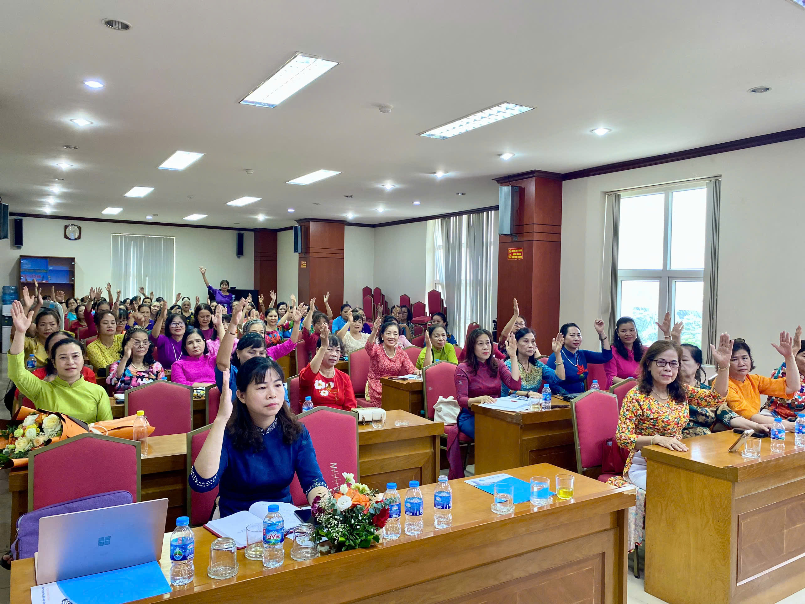 Hội LHPN phường Hoàng Mai họp Ban chấp hành mở rộng, chung tay xây dựng đô thị văn minh, hiện đại - ảnh 5