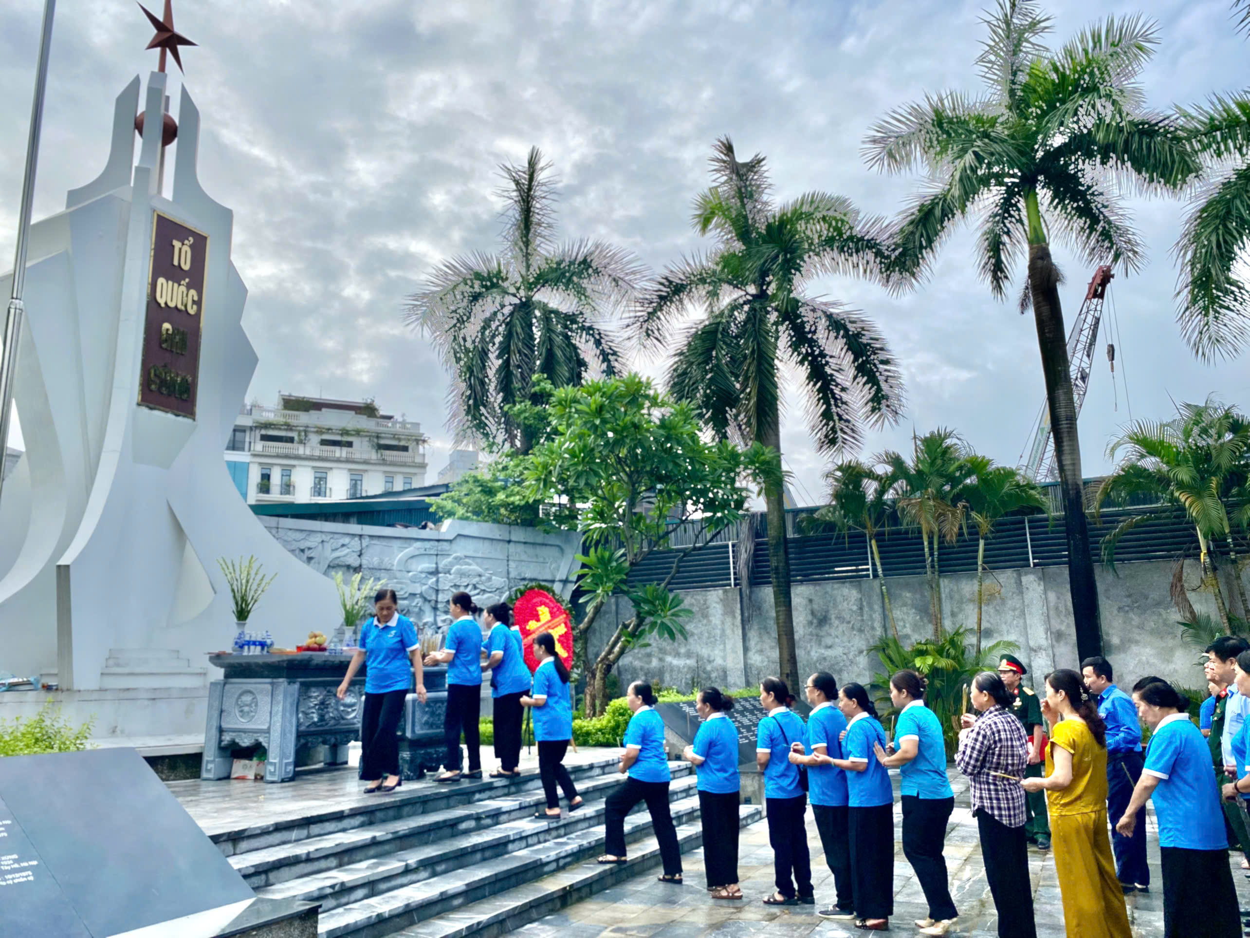 Thành kính dâng hương tưởng niệm nhân kỷ niệm 78 năm ngày Thương binh - Liệt sĩ - ảnh 20