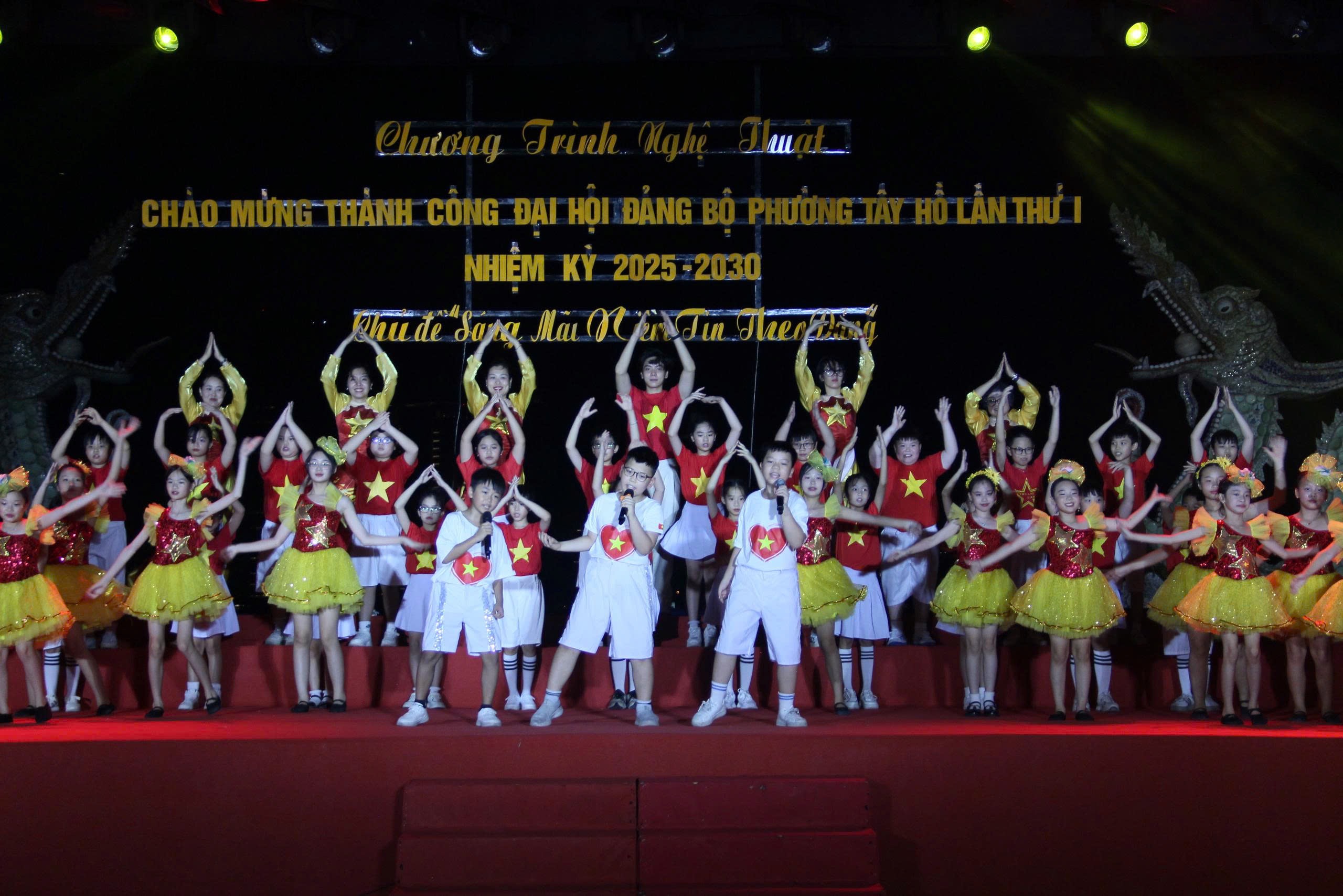 Đặc sắc chương trình nghệ thuật “Sáng mãi niềm tin theo Đảng“ - ảnh 5