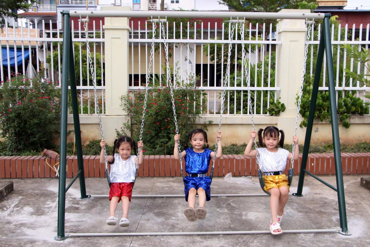 Bàn giao “Sân chơi thể dục, thể thao ngoài trời” chào mừng Đại hội Đảng bộ phường Chương Mỹ - ảnh 2