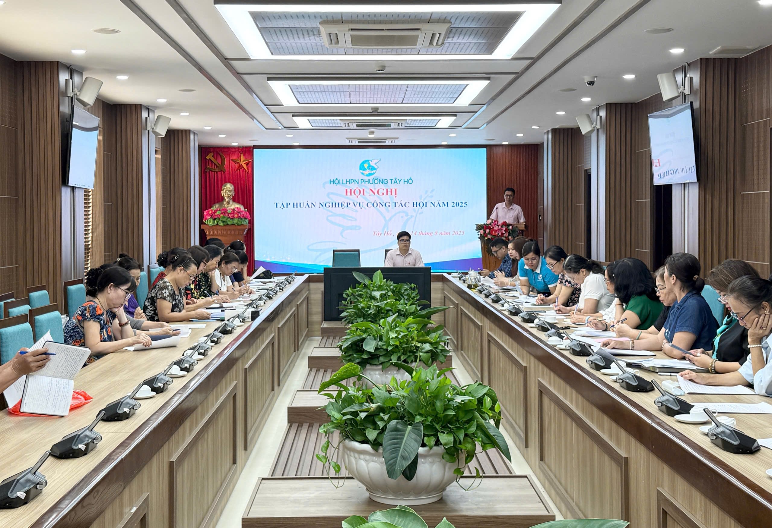 Tây Hồ: Tập huấn nghiệp vụ, nâng cao năng lực hỗ trợ người dân tiếp cận vốn ưu đãi - ảnh 1