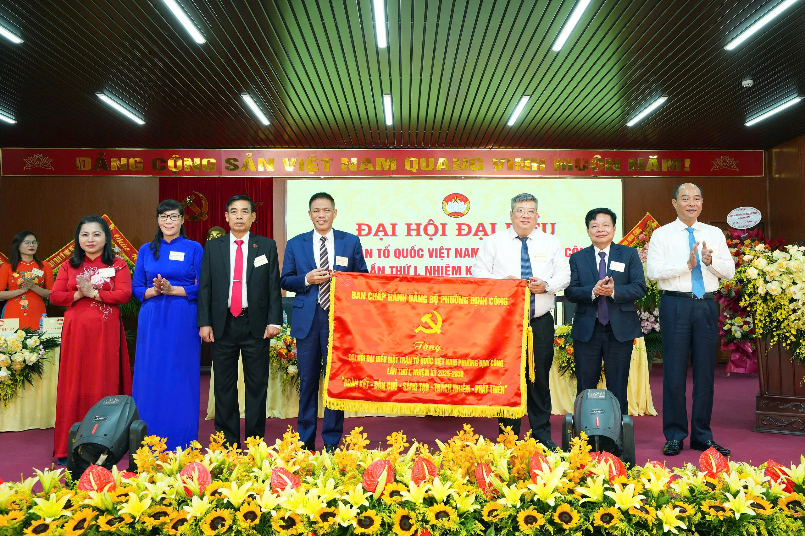 Phát huy vai trò cầu nối, MTTQ phường Định Công bước vào nhiệm kỳ mới 2025-2030 - ảnh 4