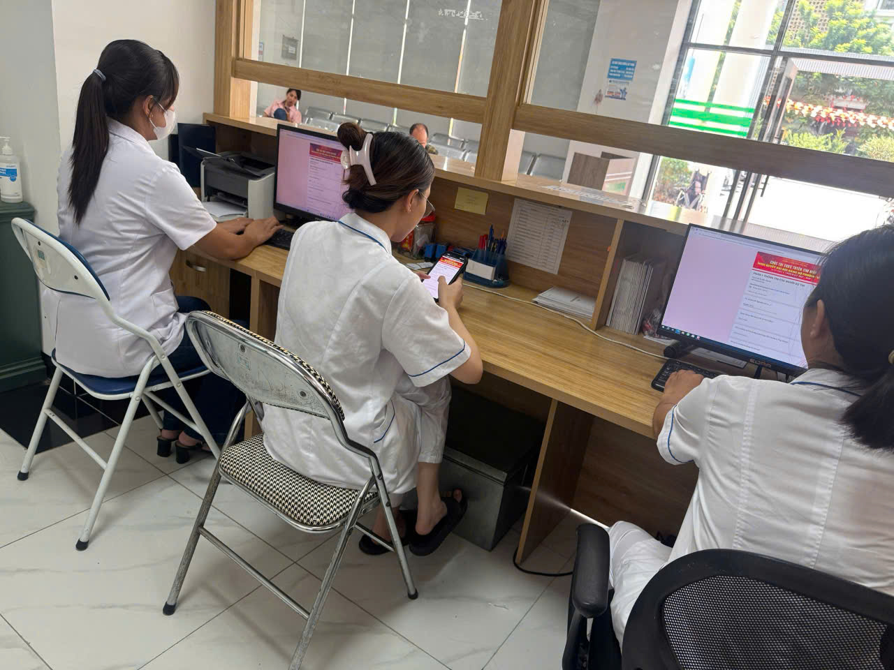 Tây Hồ: 5 ngày thu hút 2.000 lượt dự thi tìm hiểu Nghị quyết Đại hội đảng bộ phường - ảnh 7