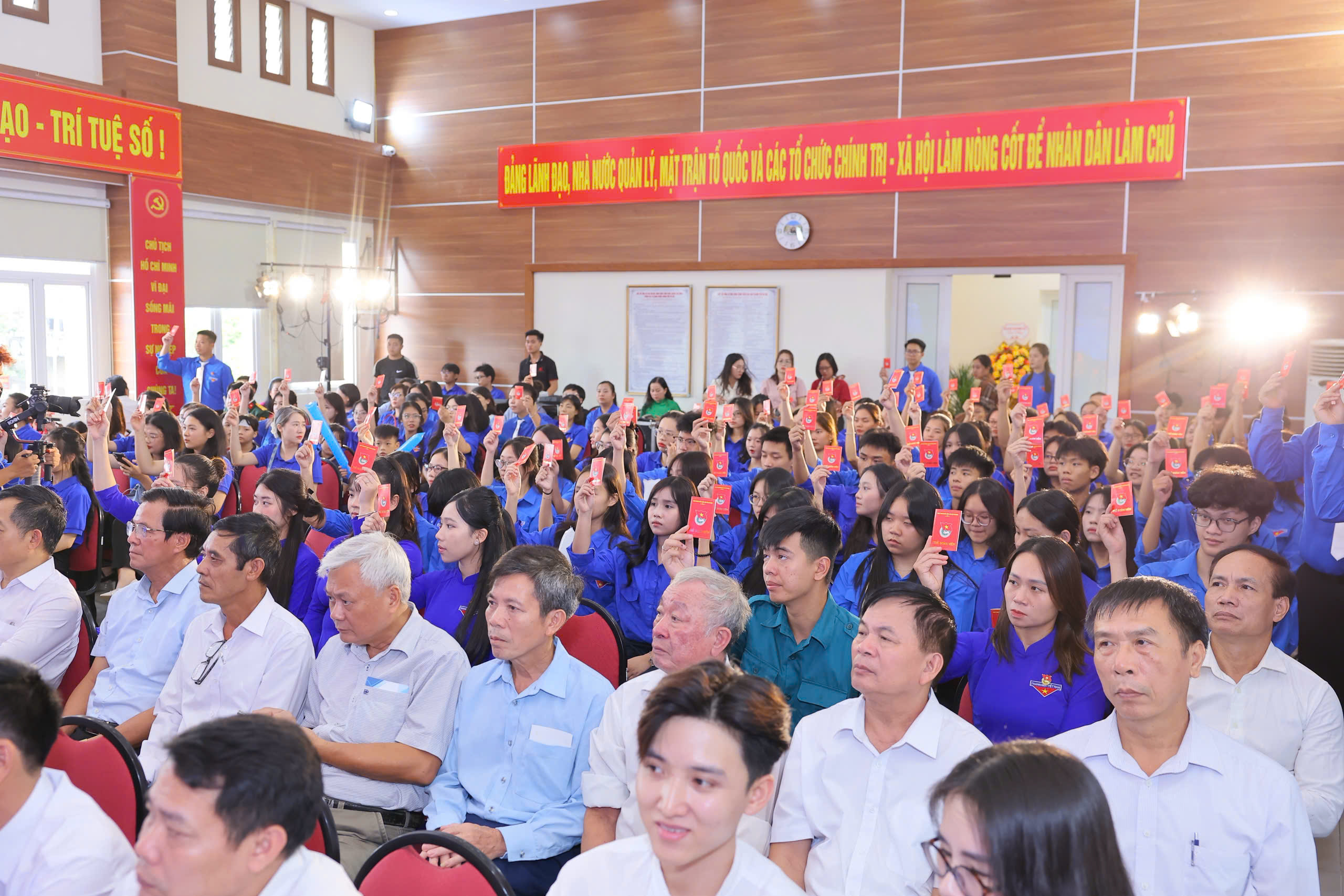 Tuổi trẻ Phú Thượng tiên phong, bản lĩnh, sáng tạo - ảnh 7