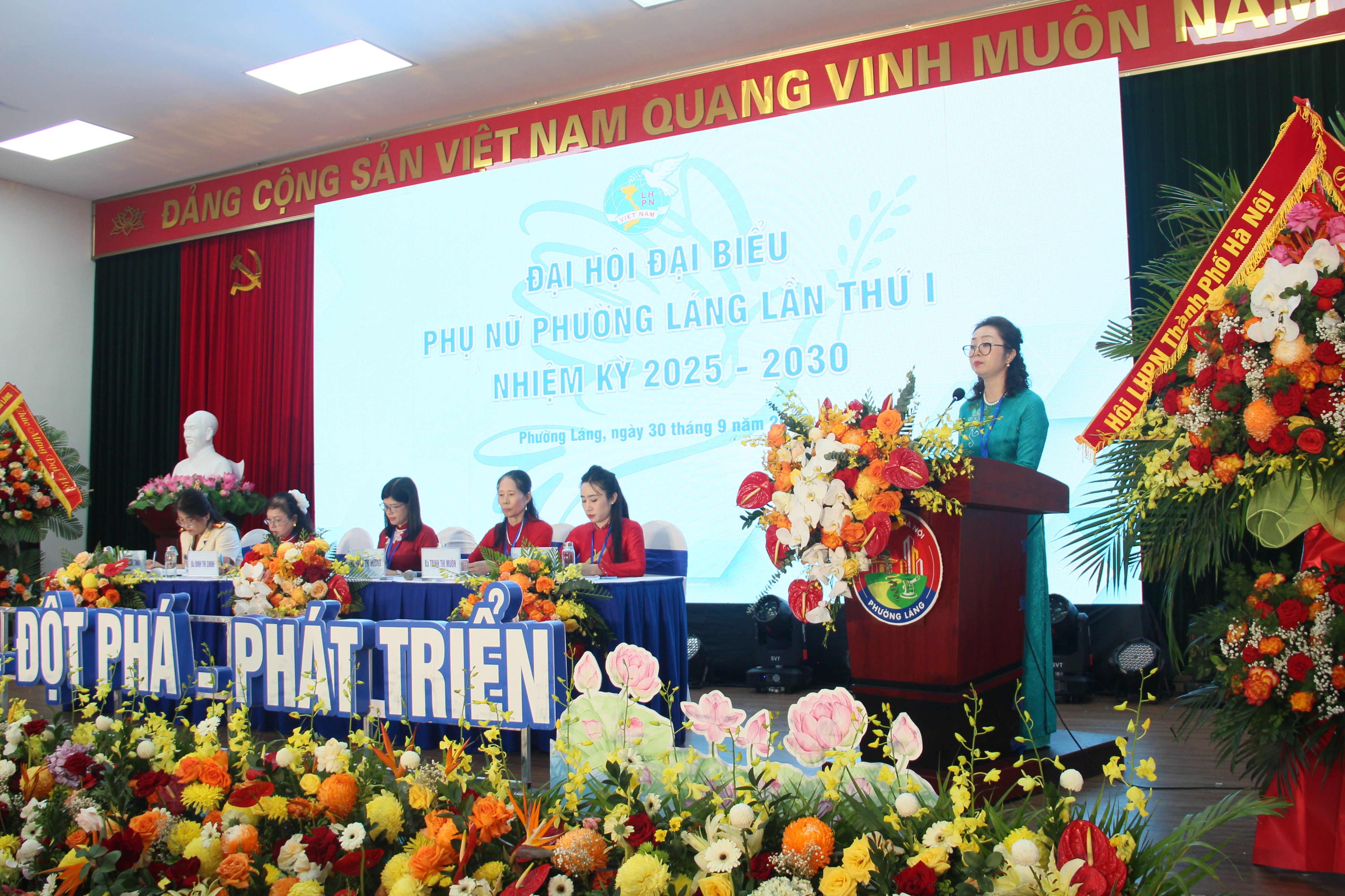 Phụ nữ phường Láng: Khẳng định vị thế trong công cuộc xây dựng đô thị văn minh, hiện đại - ảnh 5