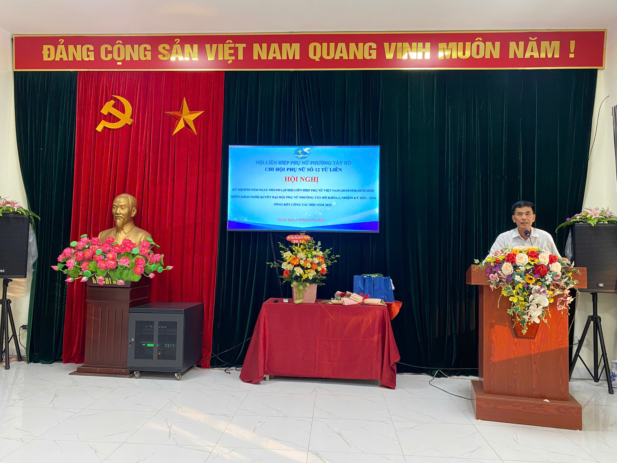 Phụ nữ Tây Hồ trang trọng kỷ niệm 95 năm ngày thành lập Hội LHPN Việt Nam và triển khai Nghị quyết nhiệm kỳ mới - ảnh 2