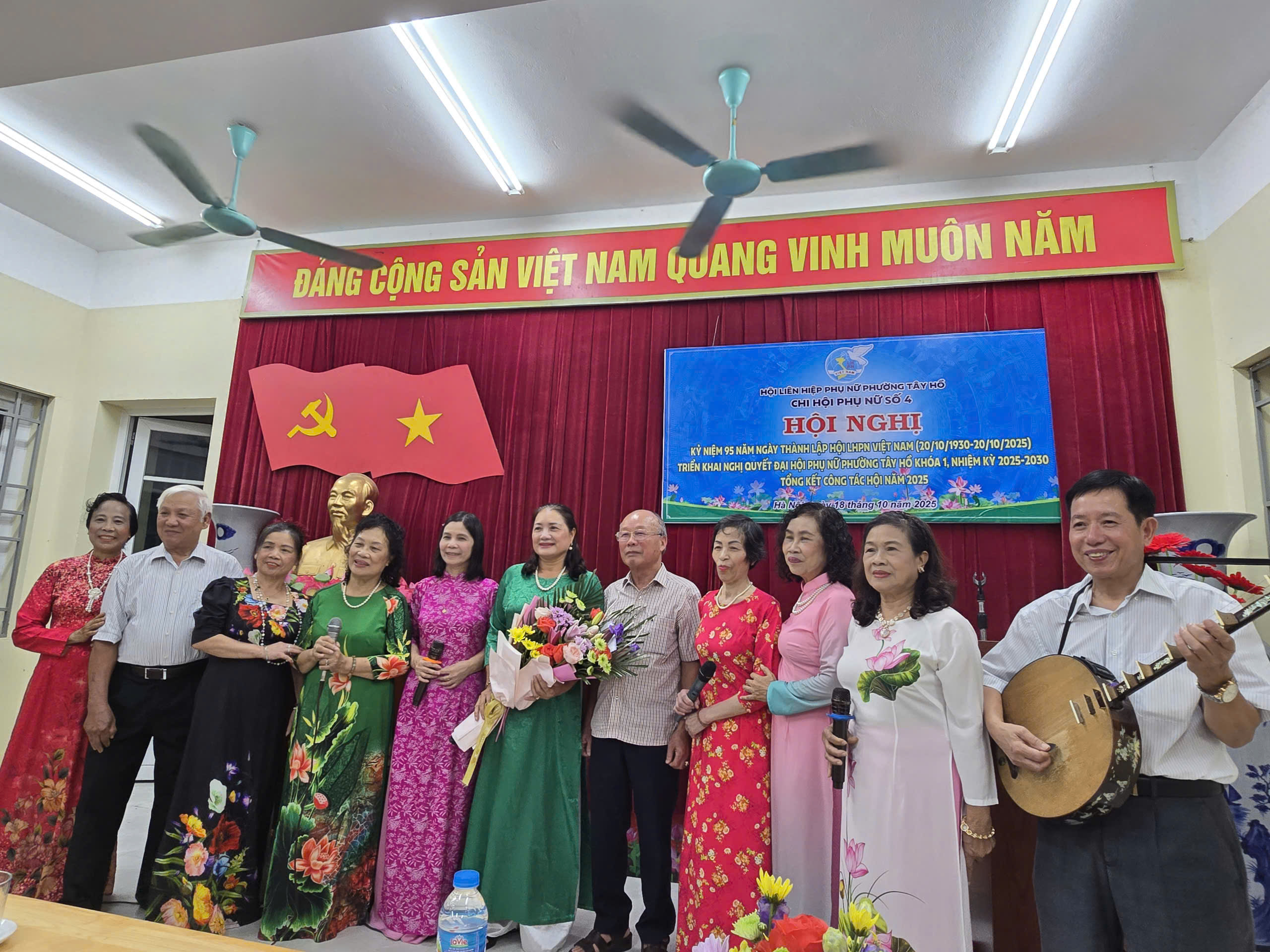 Phụ nữ Tây Hồ: Đa dạng hoạt động kỷ niệm 95 năm ngày thành lập Hội LHPN Việt Nam - ảnh 15