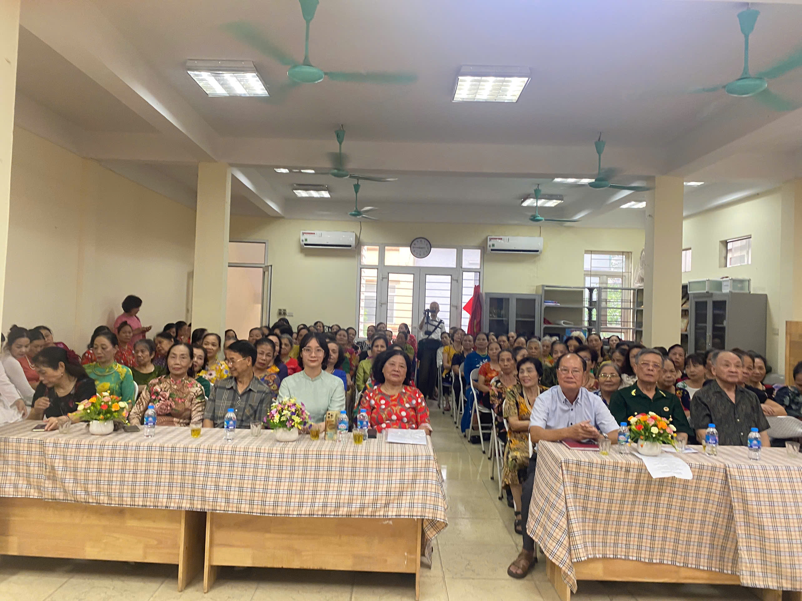 Phụ nữ Tây Hồ: Đa dạng hoạt động kỷ niệm 95 năm ngày thành lập Hội LHPN Việt Nam - ảnh 7