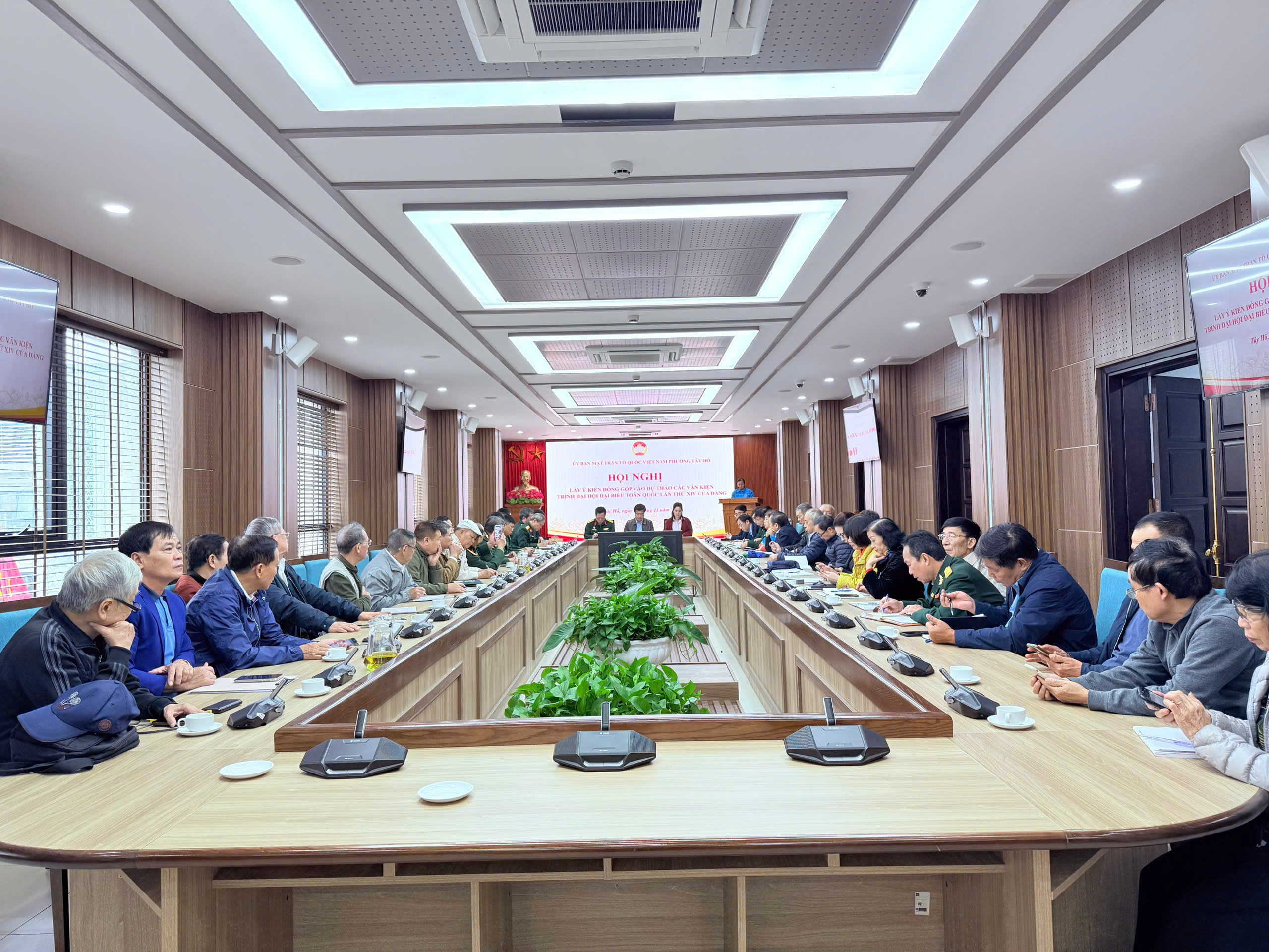 MTTQ phường Tây Hồ góp ý dự thảo Văn kiện Đại hội XIV của Đảng - ảnh 1