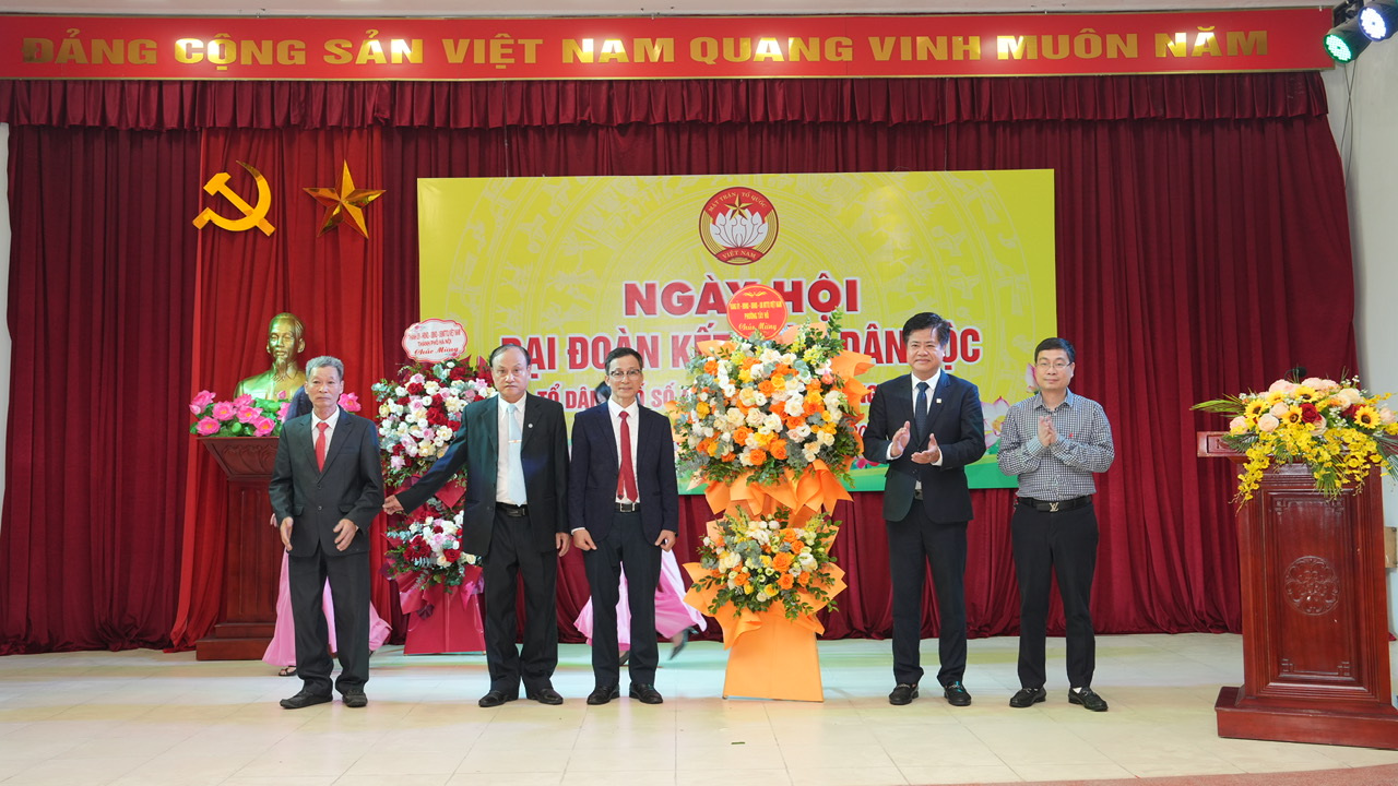 Phường Tây Hồ: Gắn kết cộng đồng qua Ngày hội Đại đoàn kết toàn dân tộc - ảnh 3