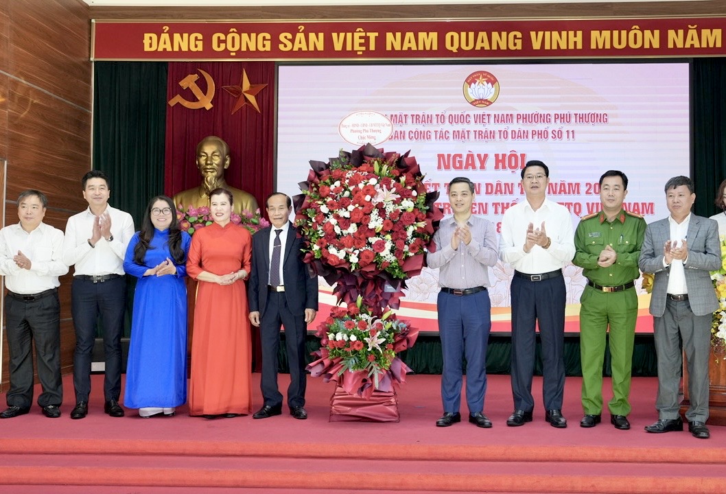 Tiếp tục phát huy tinh thần đoàn kết, xây dựng đô thị văn minh - ảnh 1