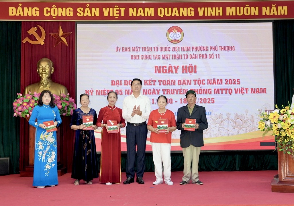 Tiếp tục phát huy tinh thần đoàn kết, xây dựng đô thị văn minh - ảnh 4