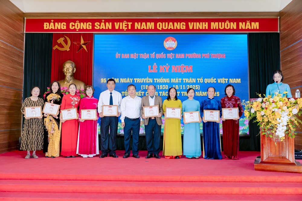 Phú Thượng: Phát huy sức mạnh đoàn kết, hướng tới xây dựng phường “giàu đẹp - văn minh - hiện đại“ - ảnh 6