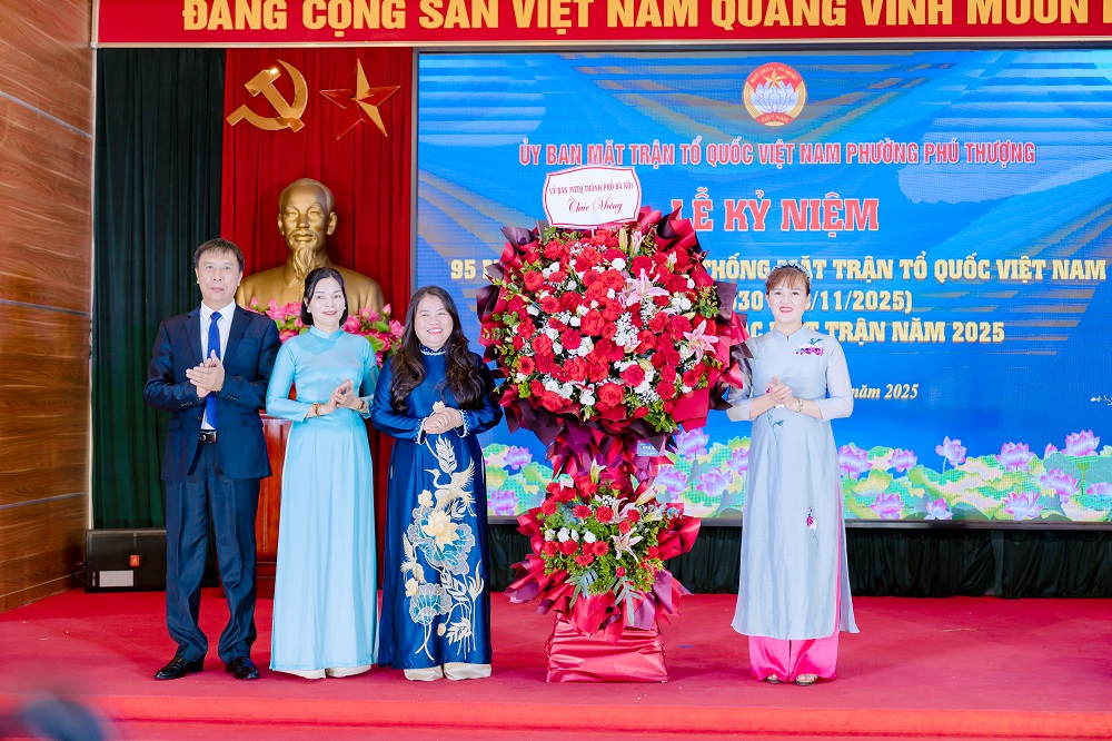 Phú Thượng: Phát huy sức mạnh đoàn kết, hướng tới xây dựng phường “giàu đẹp - văn minh - hiện đại“ - ảnh 1