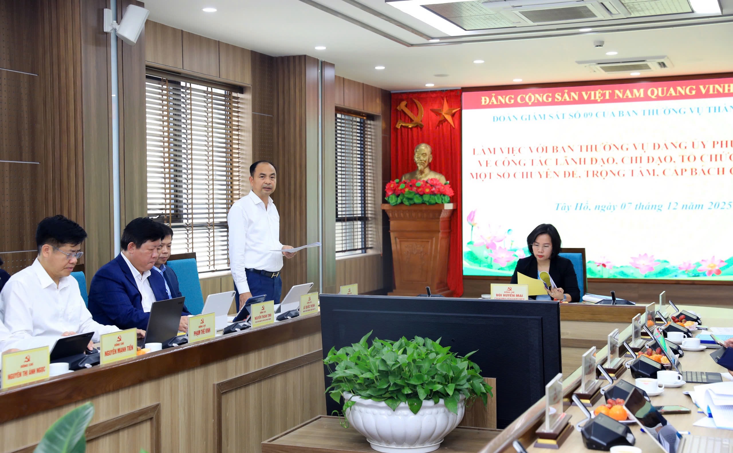 Tây Hồ: Xác định rõ tiềm năng, lợi thế, nỗ lực tương xứng để đạt kết quả xứng tầm - ảnh 1