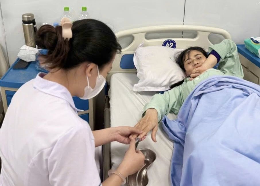 Nét đẹp nhân ái trong tuần lễ Tri ân người bệnh tại Bệnh viện Hữu Nghị - ảnh 5