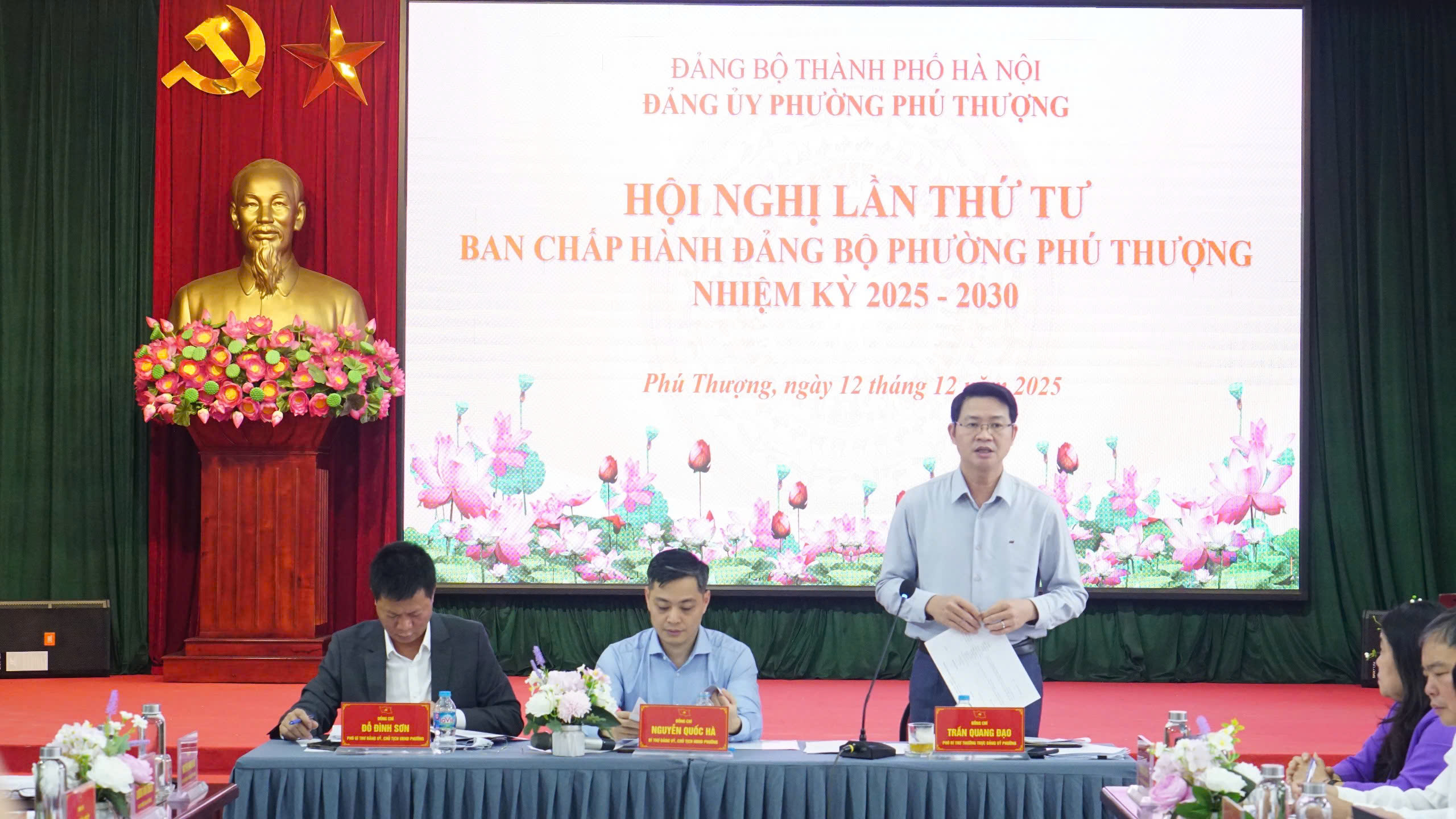 Phường Phú Thượng hoàn thành vượt mức nhiều chỉ tiêu năm 2025, quyết tâm tạo đột phá năm 2026 - ảnh 2