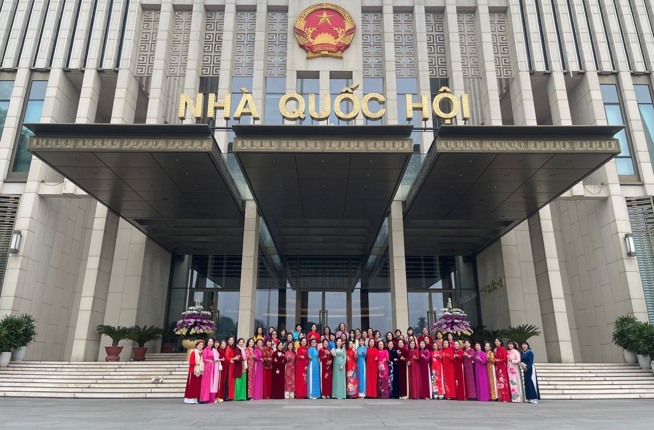 Sôi nổi hoạt động tổng kết và phát động thi đua của Hội LHPN phường Tây Hồ - ảnh 10