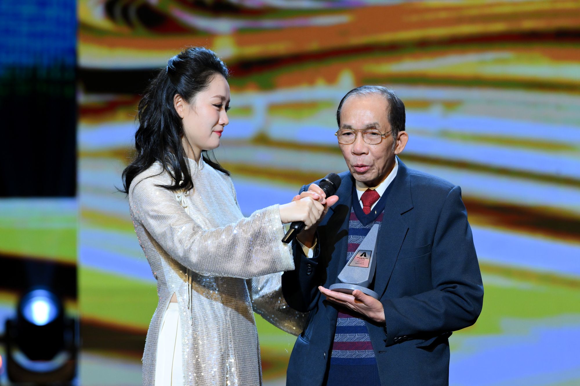 Lan tỏa giá trị phụng sự bền bỉ qua Giải thưởng Hành động vì Cộng đồng 2025 - ảnh 7