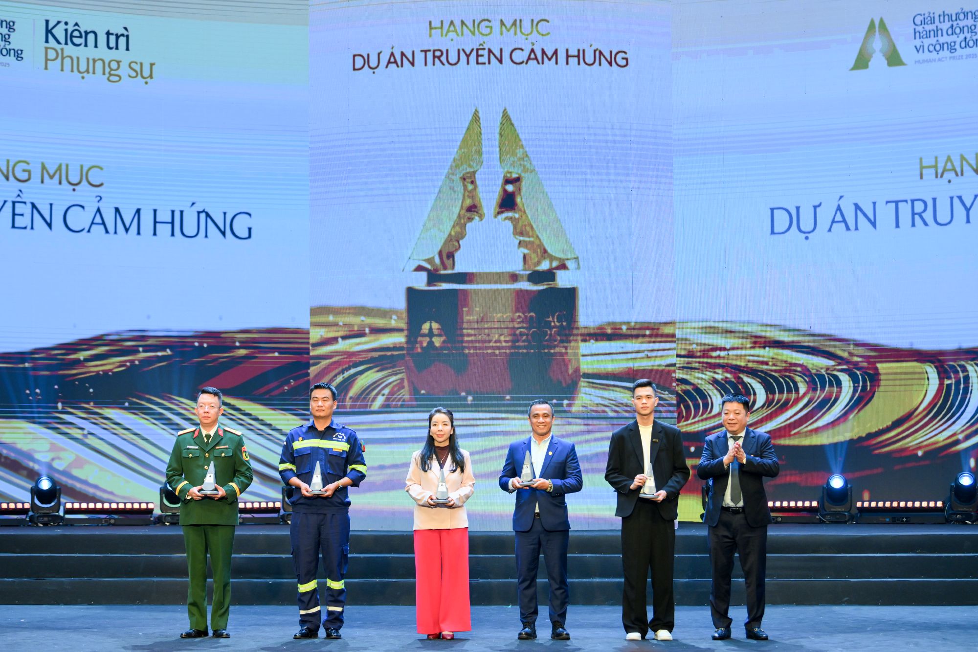 Lan tỏa giá trị phụng sự bền bỉ qua Giải thưởng Hành động vì Cộng đồng 2025 - ảnh 4