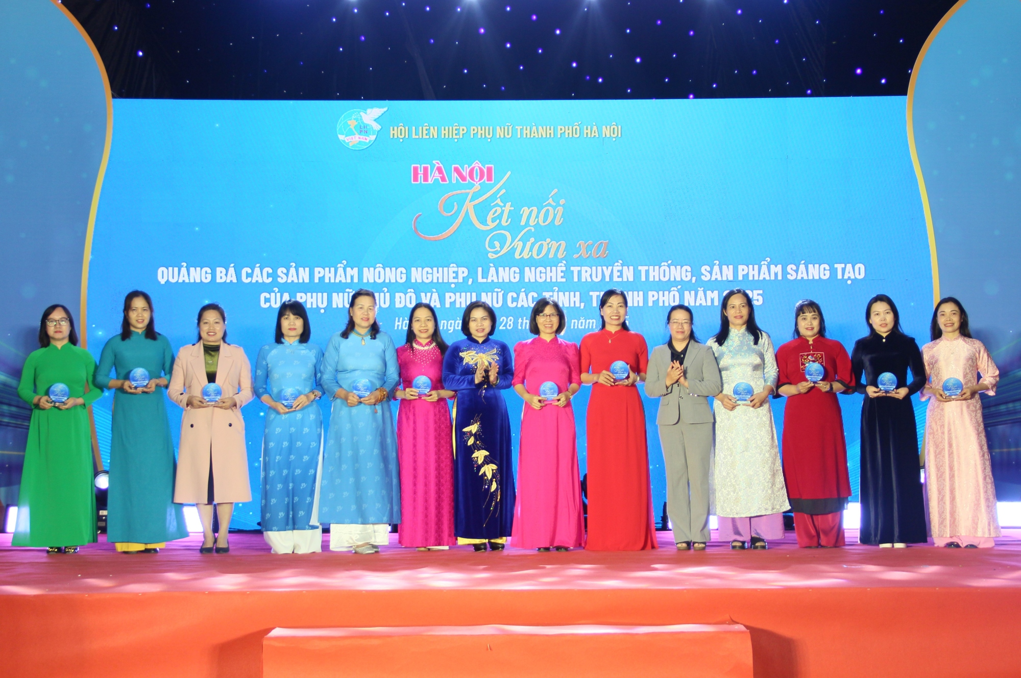 Hơn 80 doanh nghiệp và 800 sản phẩm OCOP, làng nghề được giới thiệu tại chương trình “Hà Nội Kết nối - Vươn xa” 2025 - ảnh 10