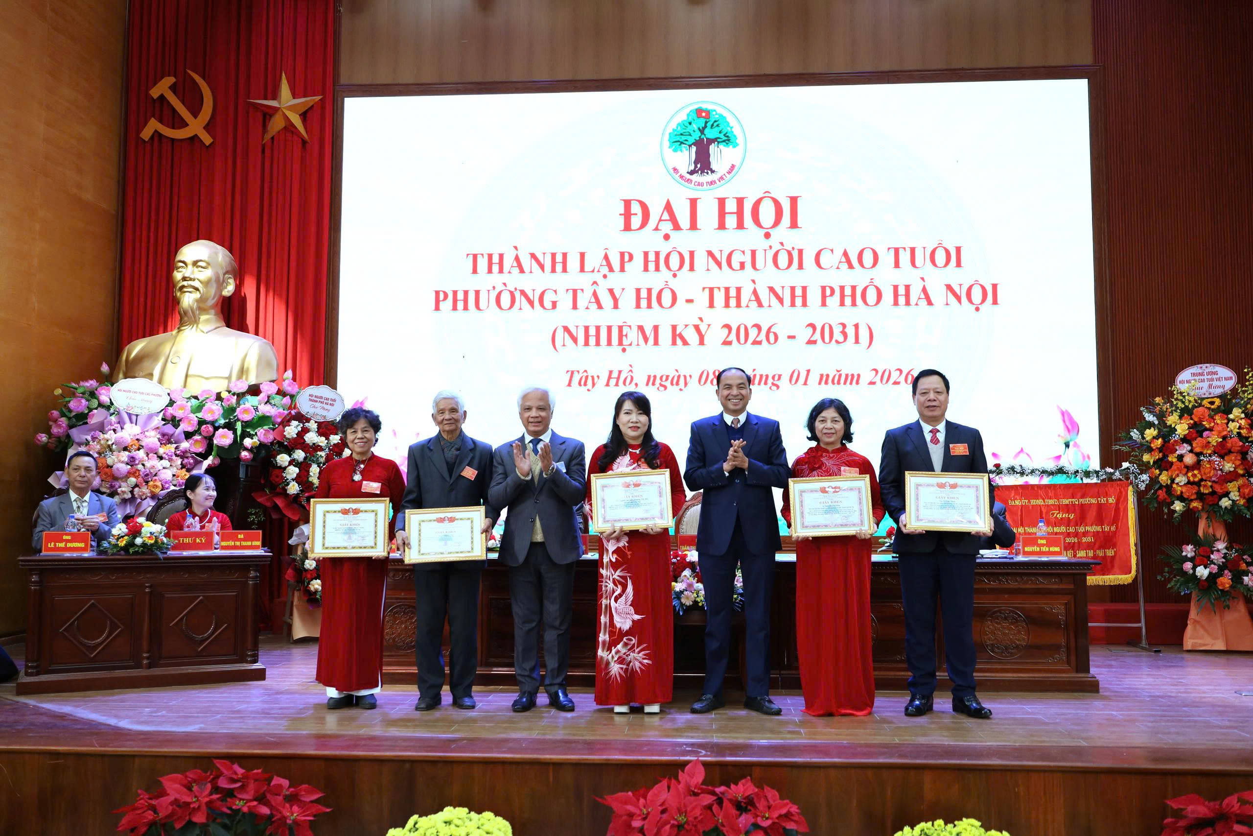 Phường Tây Hồ: Tổ chức thành công Đại hội điểm thành lập Hội Người cao tuổi phường - ảnh 15