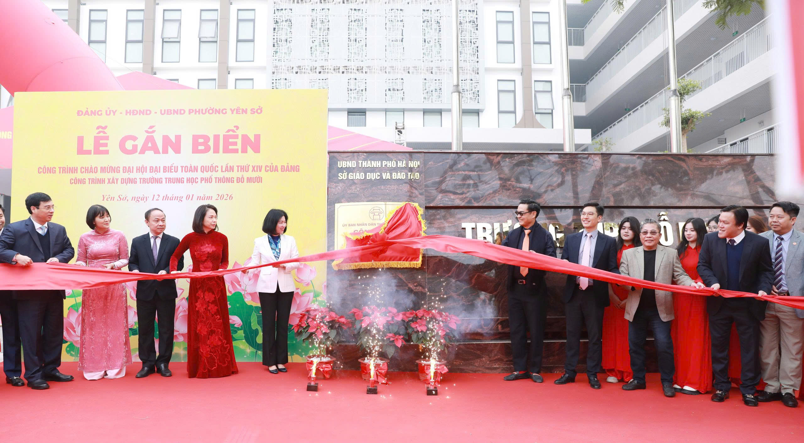 Phường Yên Sở: Gắn biển công trình trường THPT Đỗ Mười chào mừng Đại hội XIV của Đảng - ảnh 4