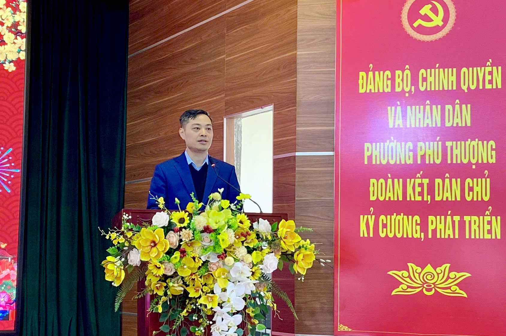 Phường Phú Thượng trao tặng quà Tết Nguyên đán Bính Ngọ 2026 - ảnh 2