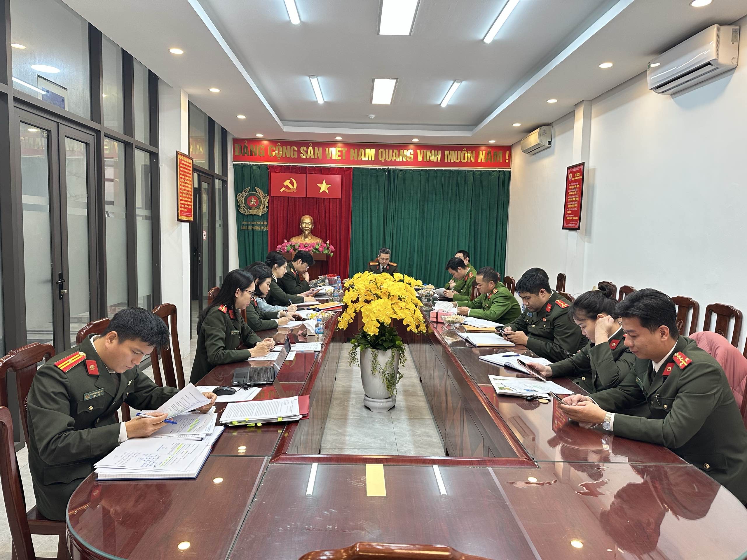 Tây Hồ: Đưa tinh thần Đại hội XIV vào thực tiễn cơ sở  - ảnh 1