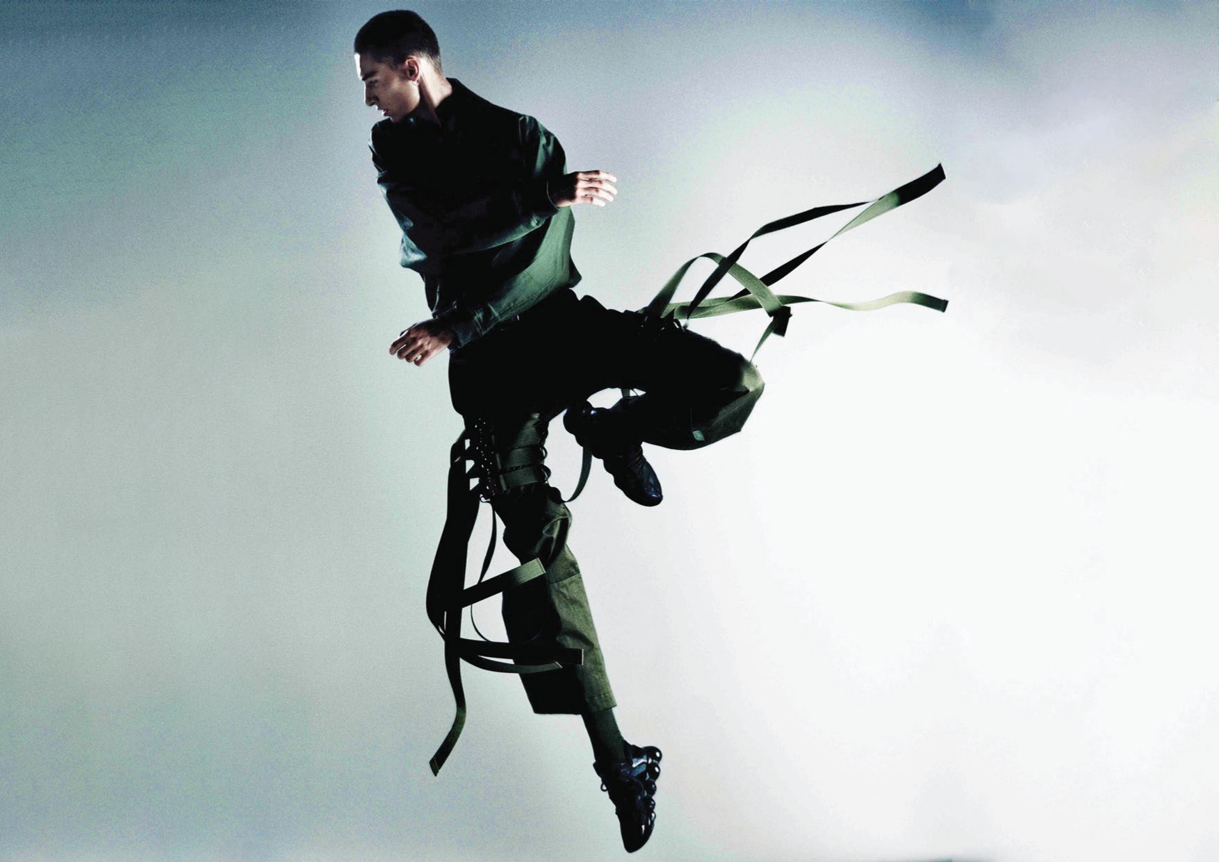 NTK Kim Oanh Clark: Mang “hồn cốt” Việt vào cuộc viễn chinh thời trang thế giới - ảnh 6